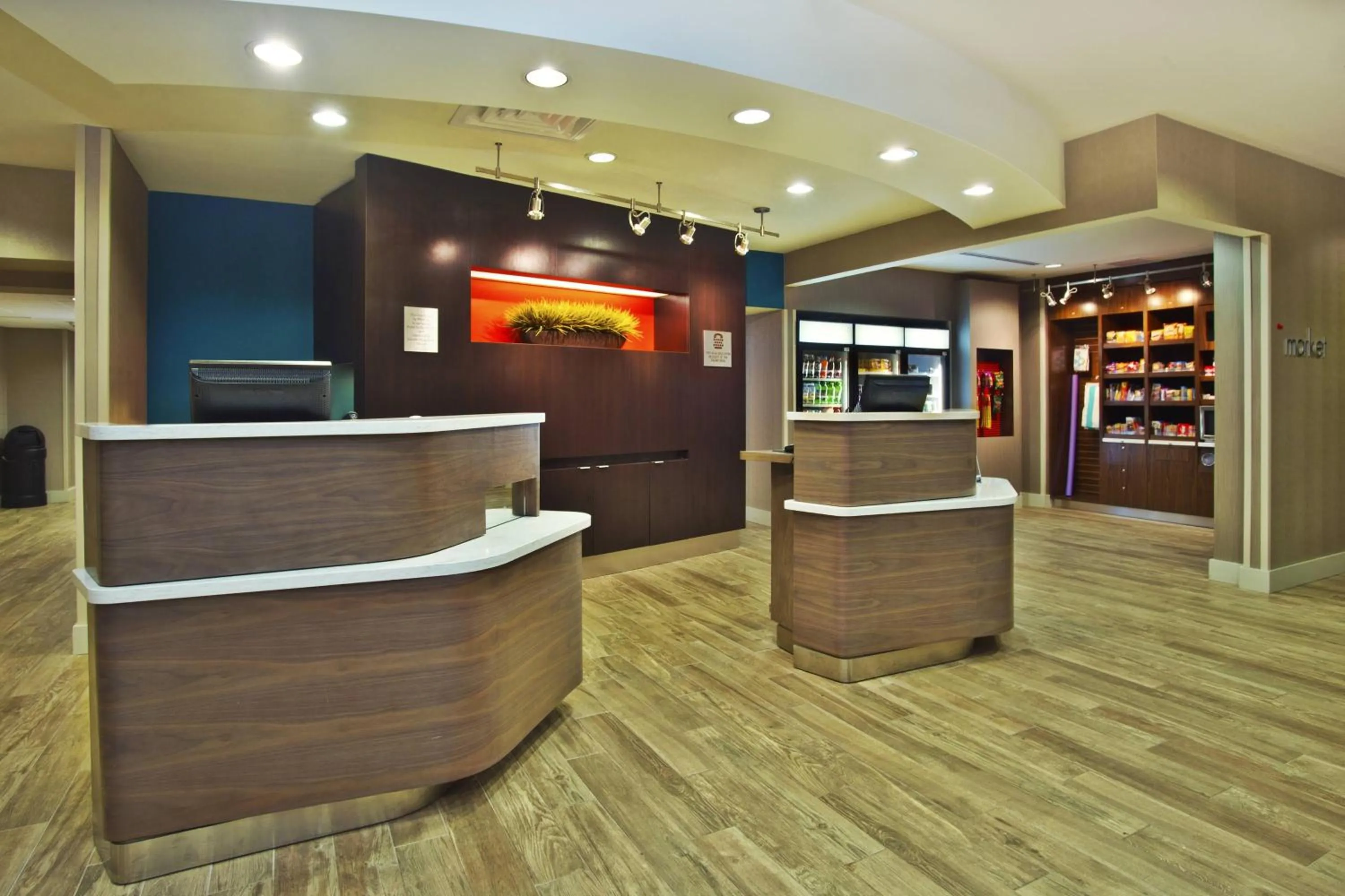 Lobby or reception in Courtyard by Marriott Gulfport Beachfront