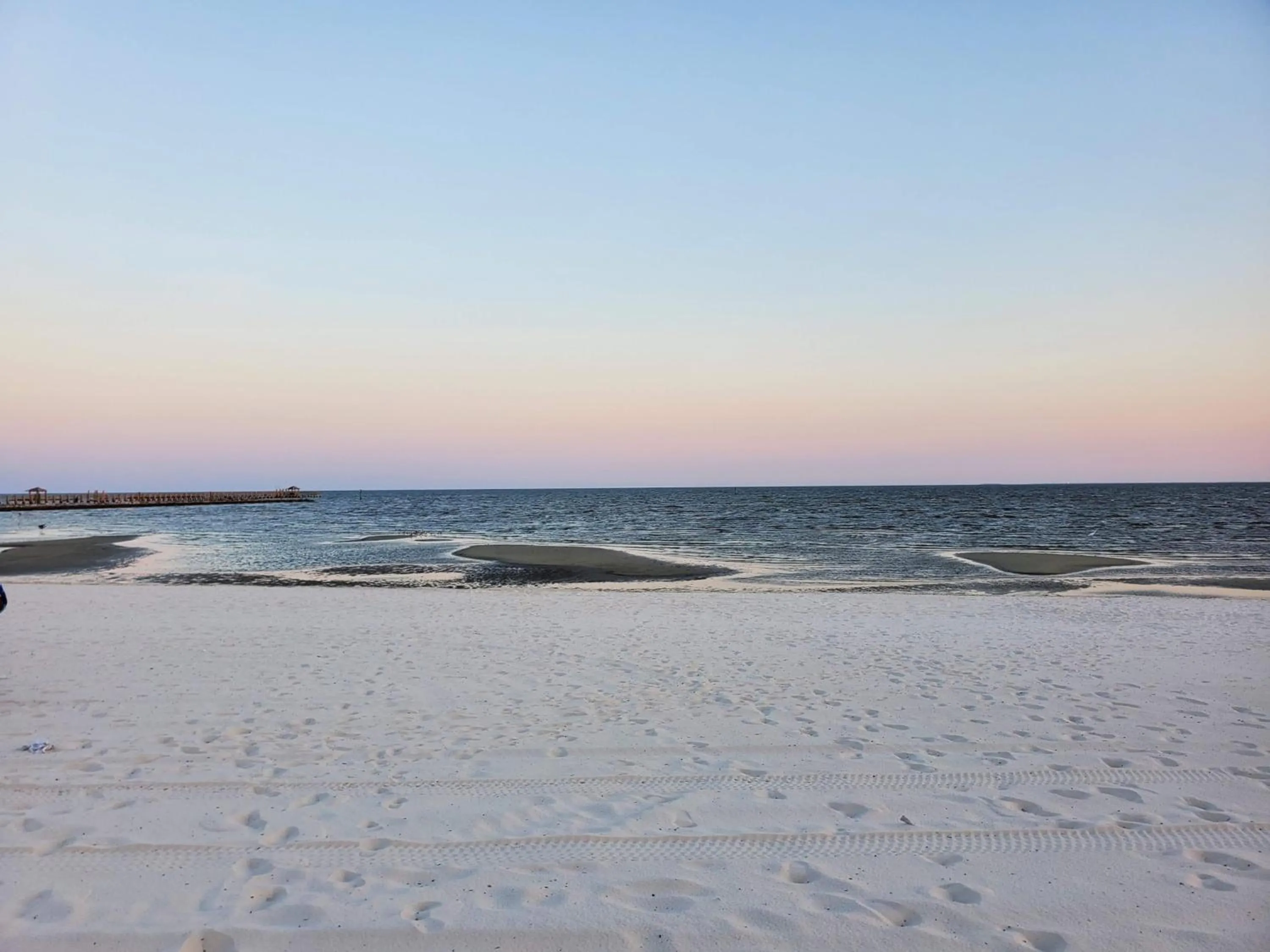 Beach in Courtyard by Marriott Gulfport Beachfront