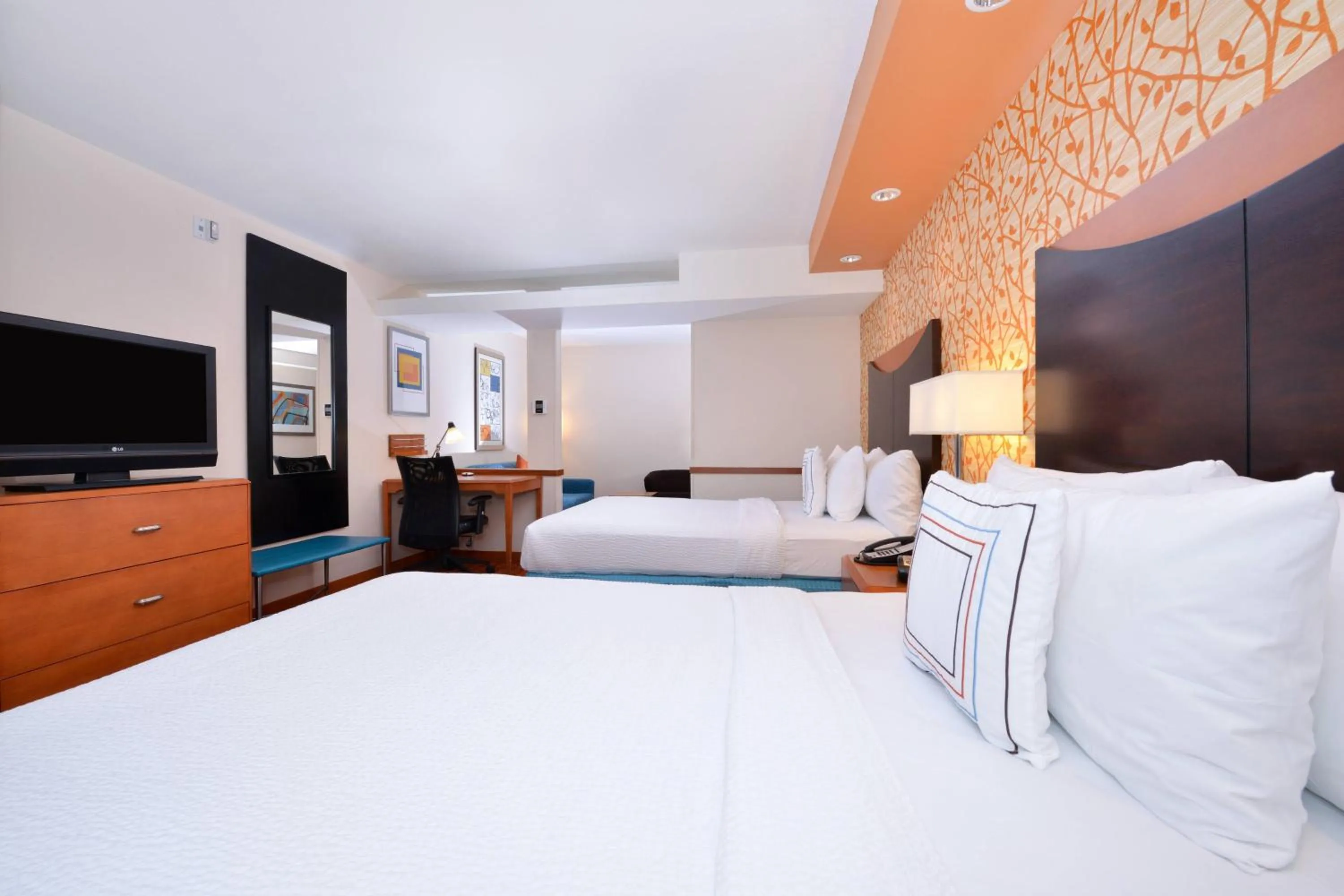 Photo of the whole room, Bed in Fairfield Inn and Suites by Marriott Asheboro