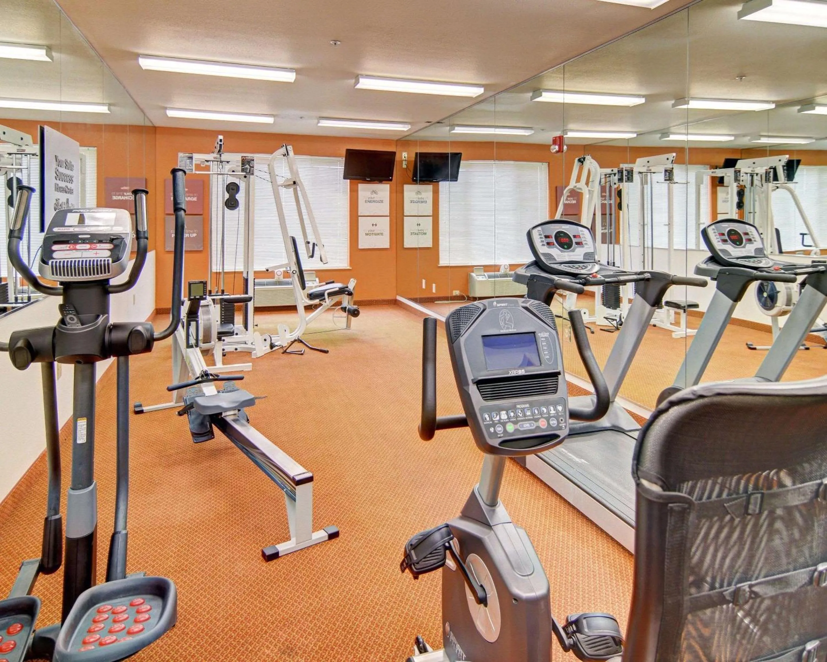 Fitness centre/facilities in Comfort Suites Roanoke - Fort Worth North