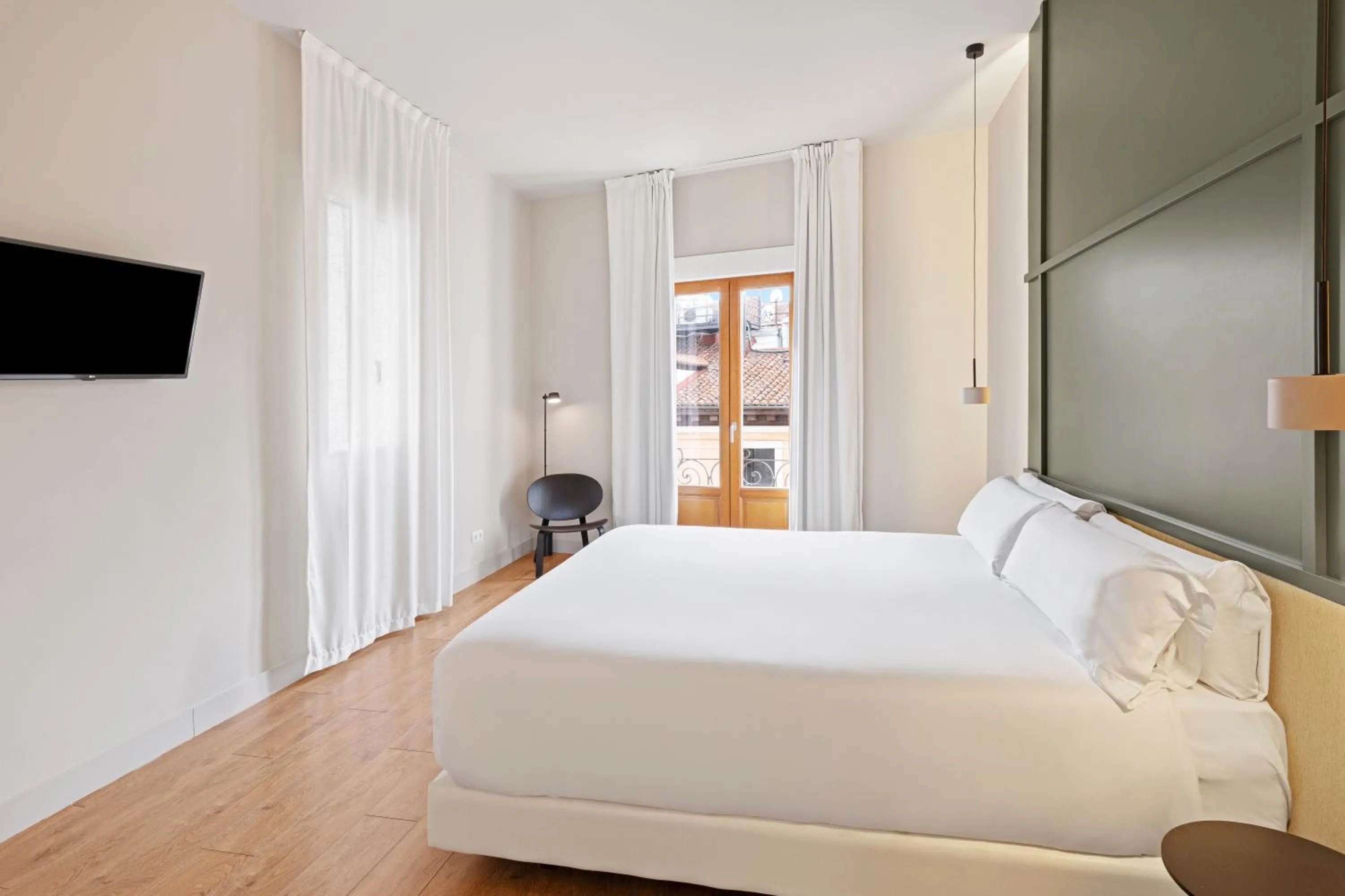 Bed in B&B HOTEL Apartamentos Madrid Centro Fuencarral 46