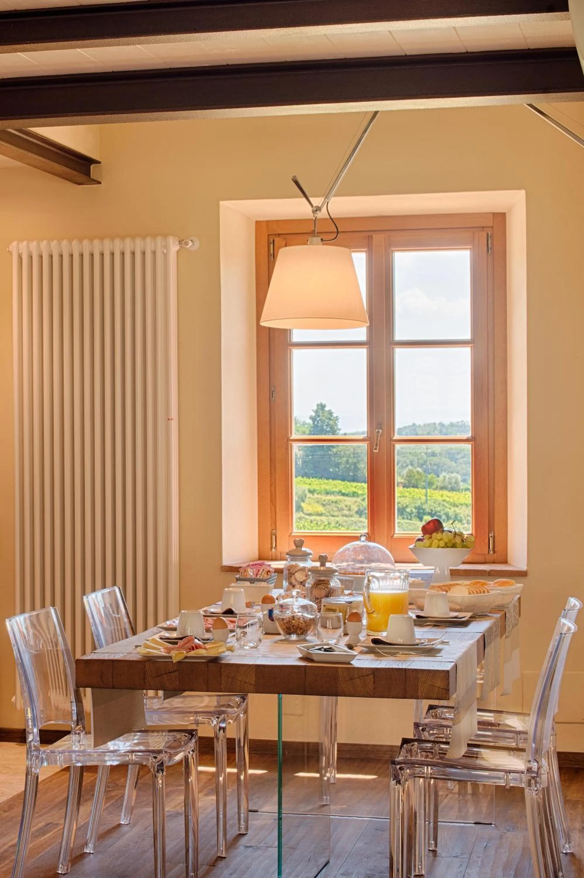 Food in Chianti B&B Design infinity pool shared