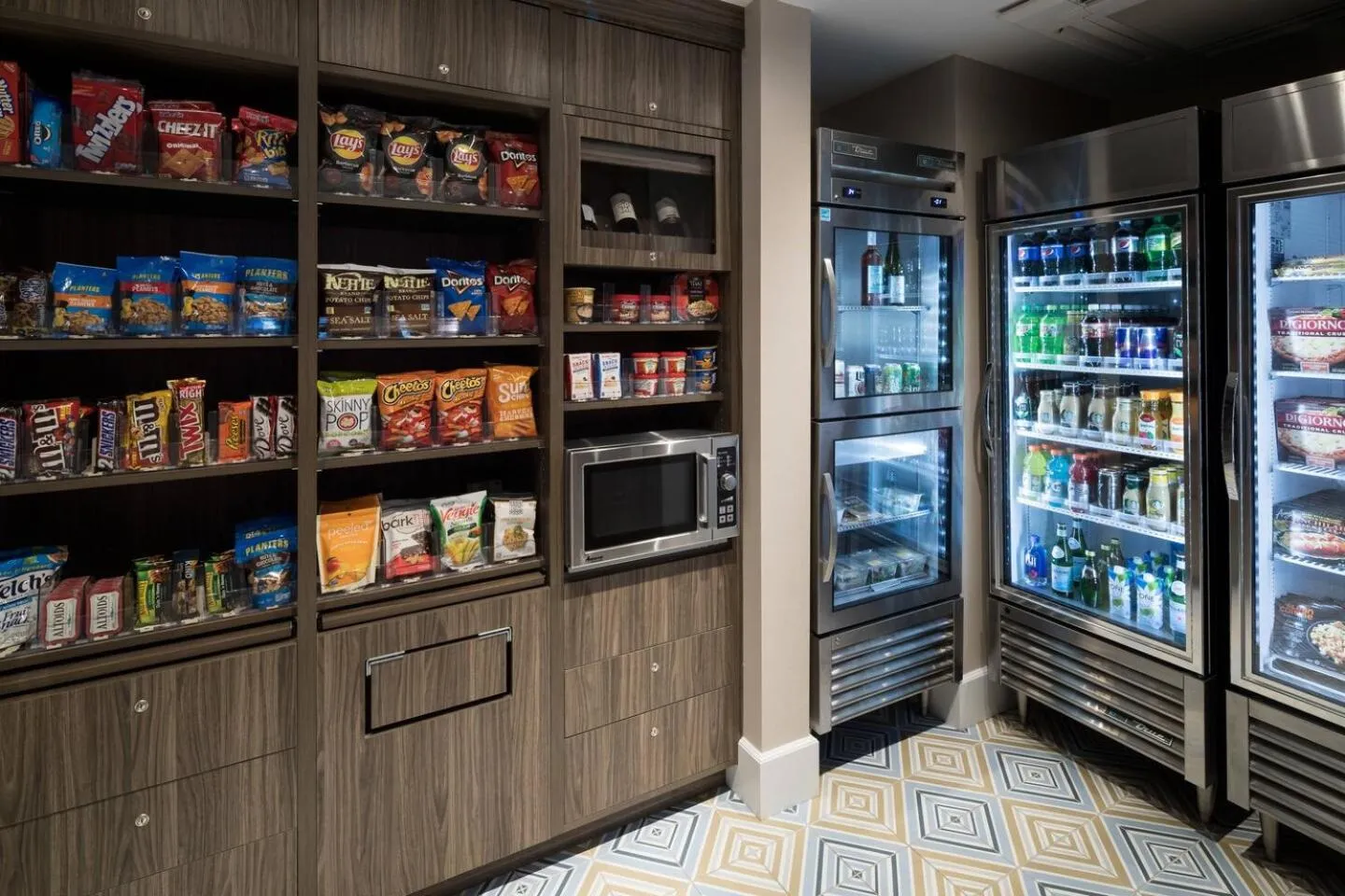 Restaurant/places to eat in Courtyard by Marriott Burlington