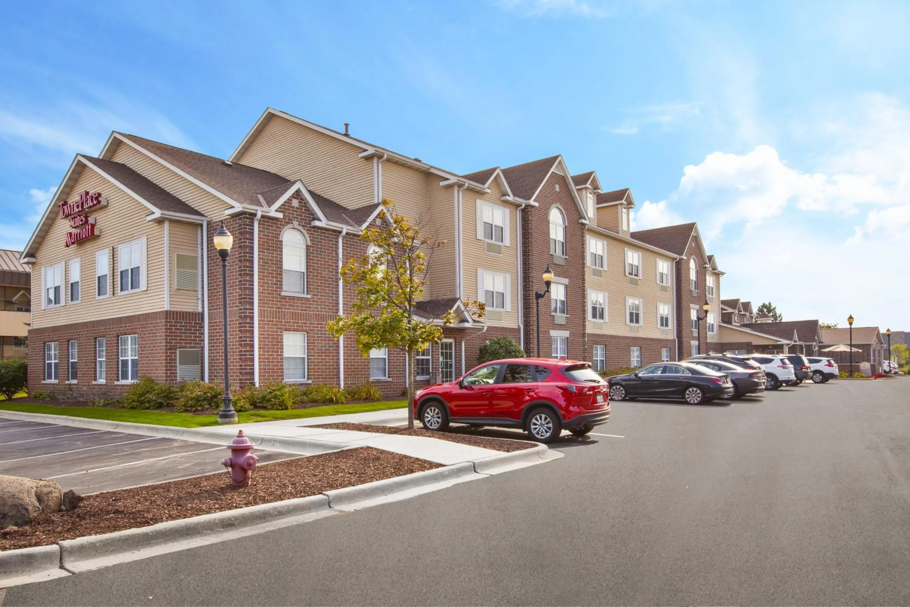 Property building in TownePlace Suites by Marriott Brookfield