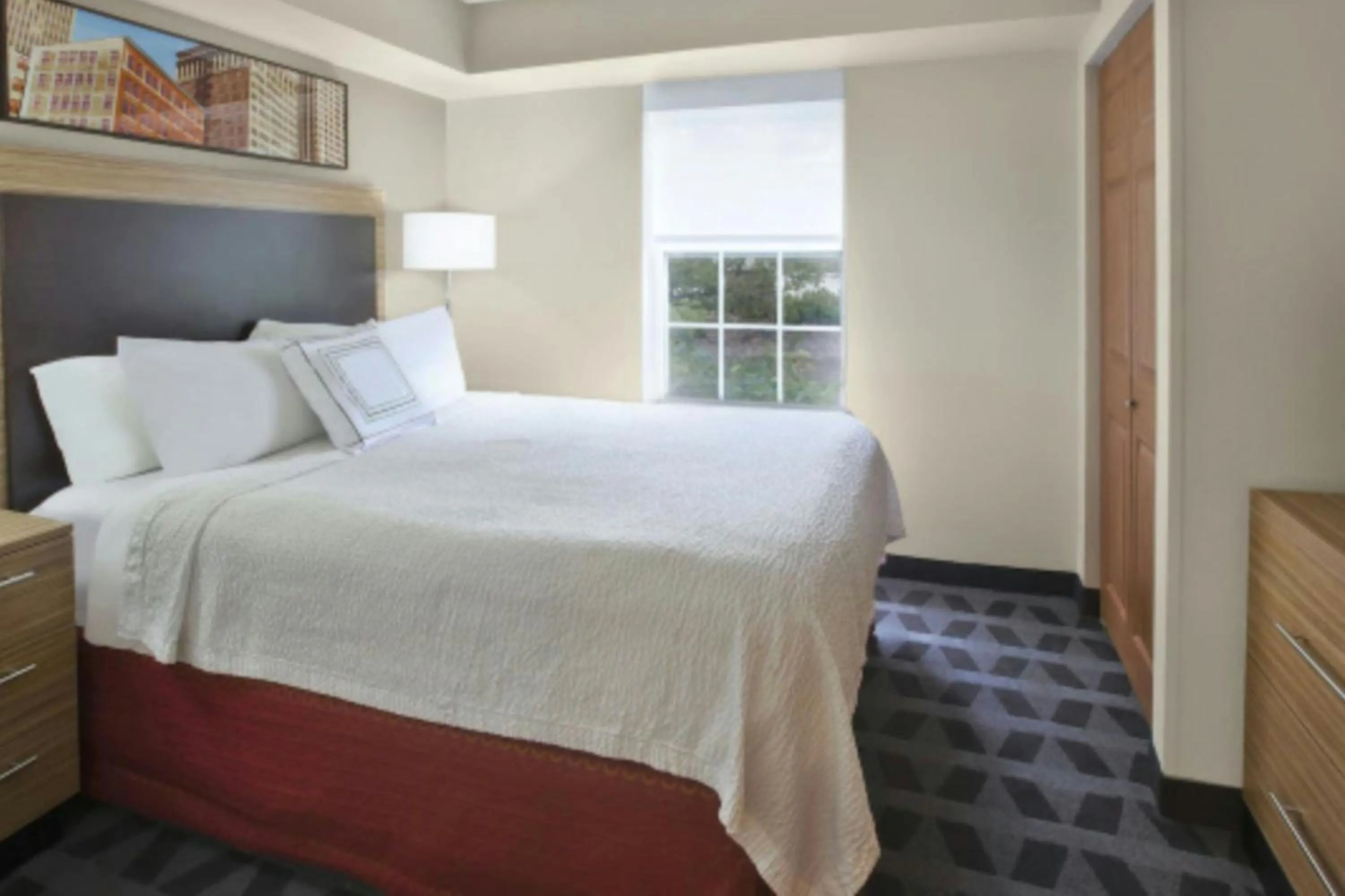 Bedroom, Bed in TownePlace Suites by Marriott Brookfield