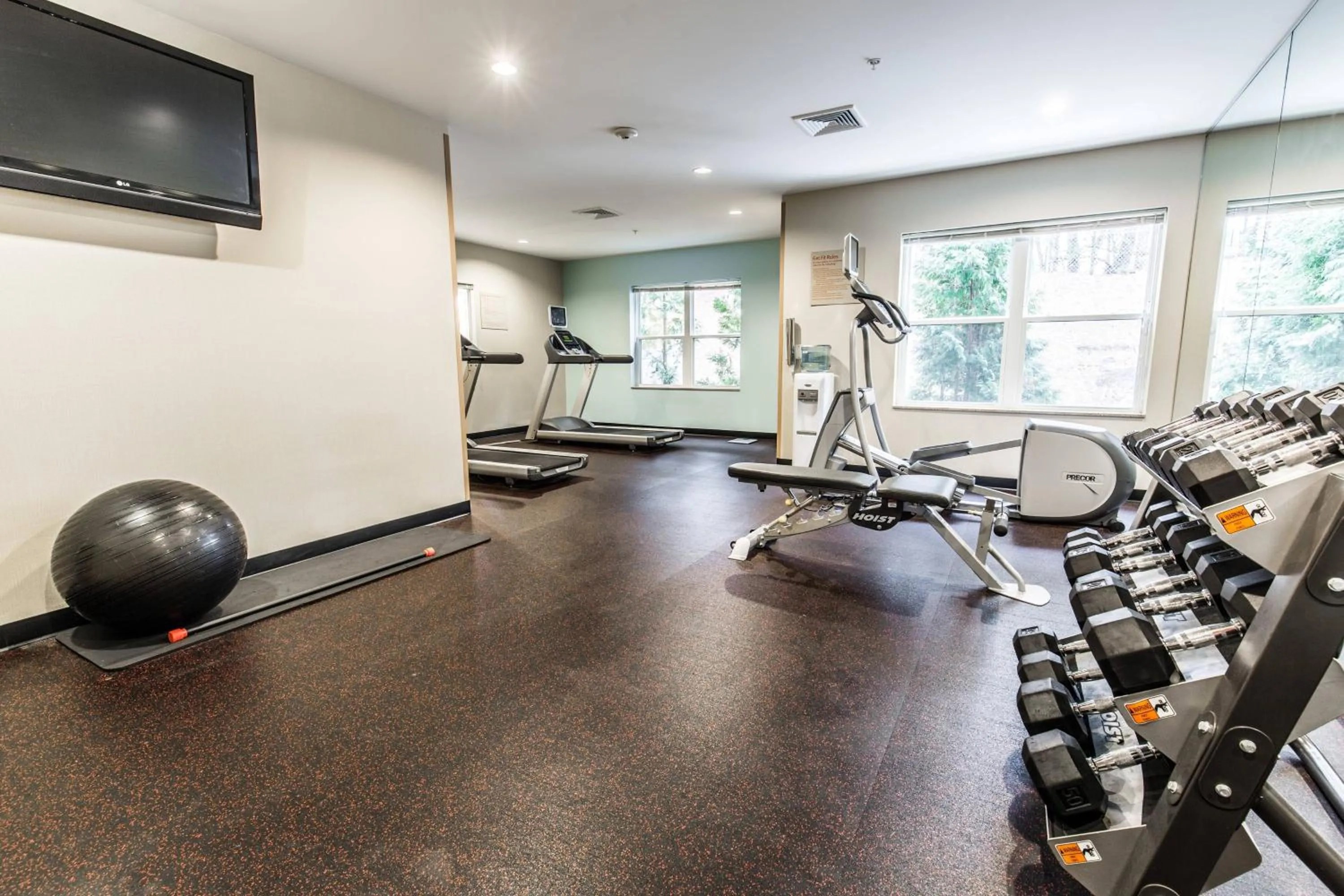 Fitness centre/facilities in TownePlace Suites by Marriott Gilford