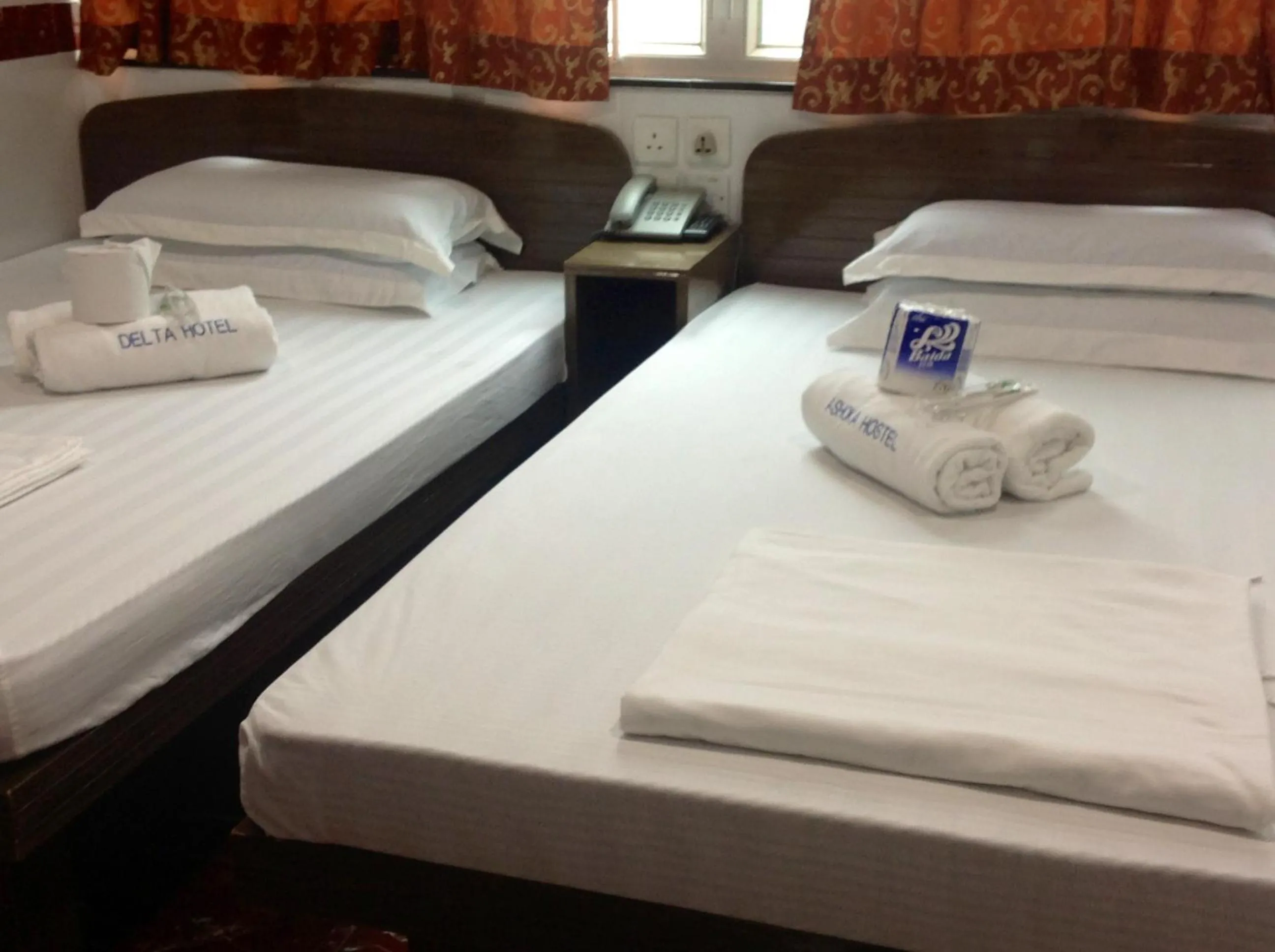 Bedroom, Bed in David Lounge