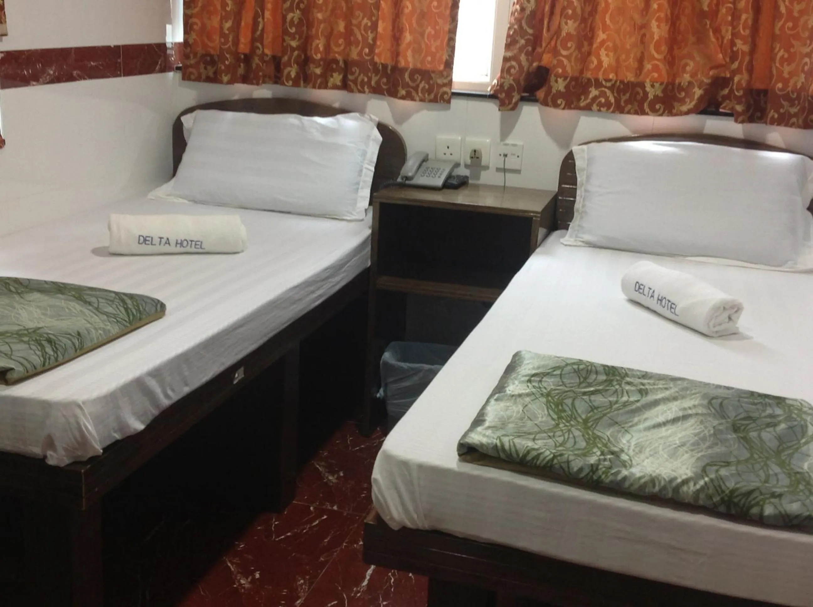 Bedroom, Bed in David Lounge