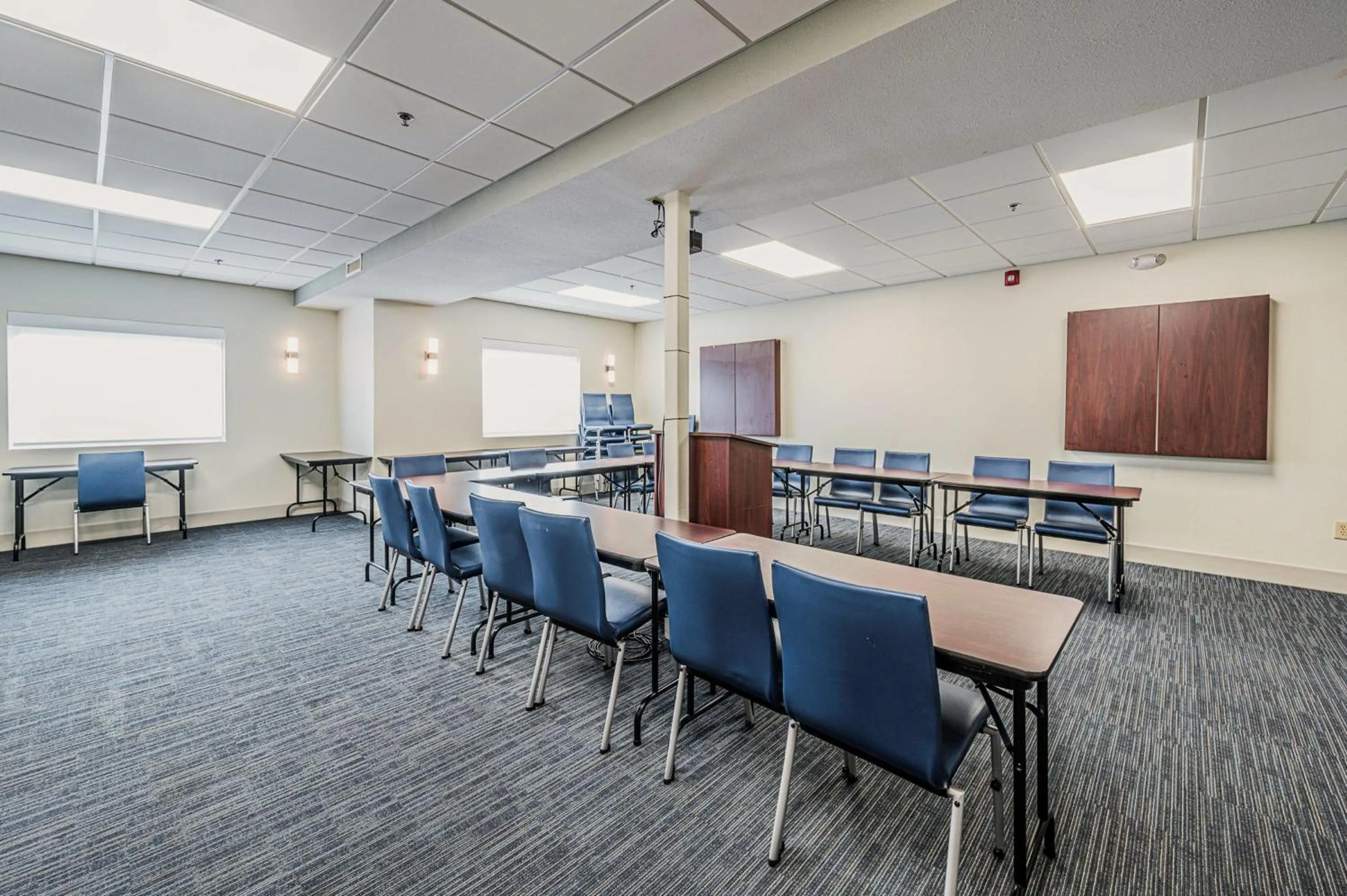 Meeting/conference room in Holiday Inn Express Hotel & Suites Franklin by IHG
