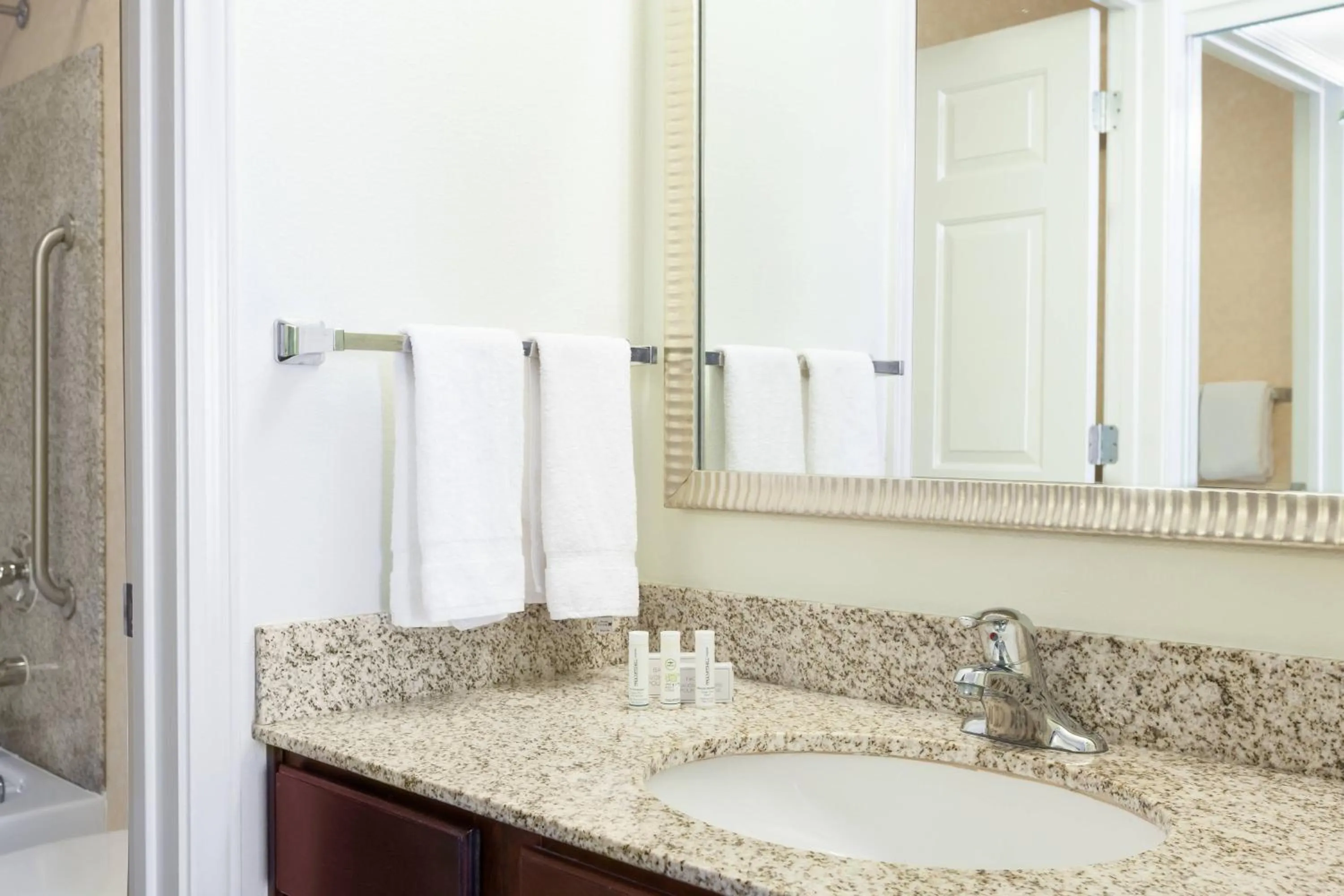 Bathroom in Residence Inn by Marriott Laredo Del Mar