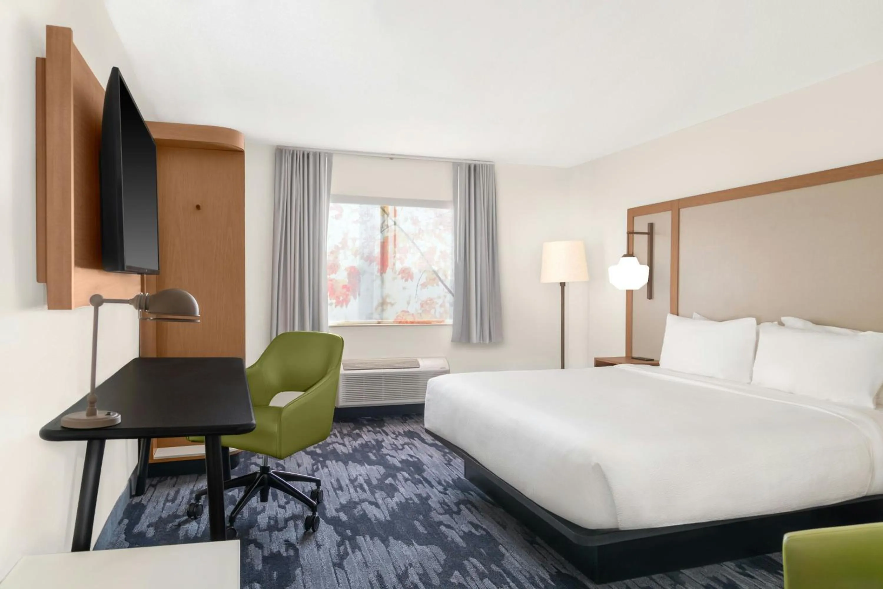 Photo of the whole room, Bed in Fairfield Inn & Suites Jackson