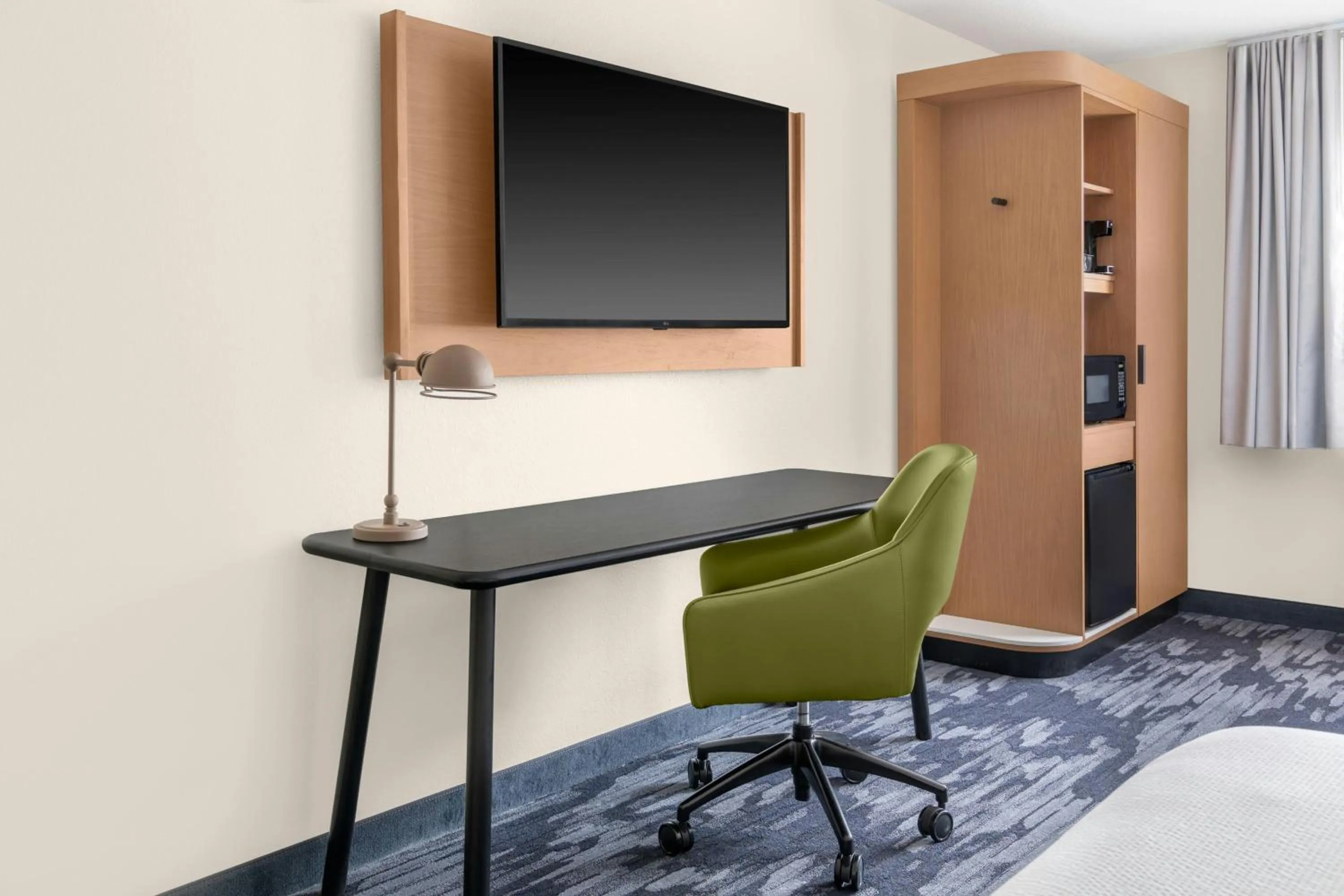 Photo of the whole room in Fairfield Inn & Suites Jackson