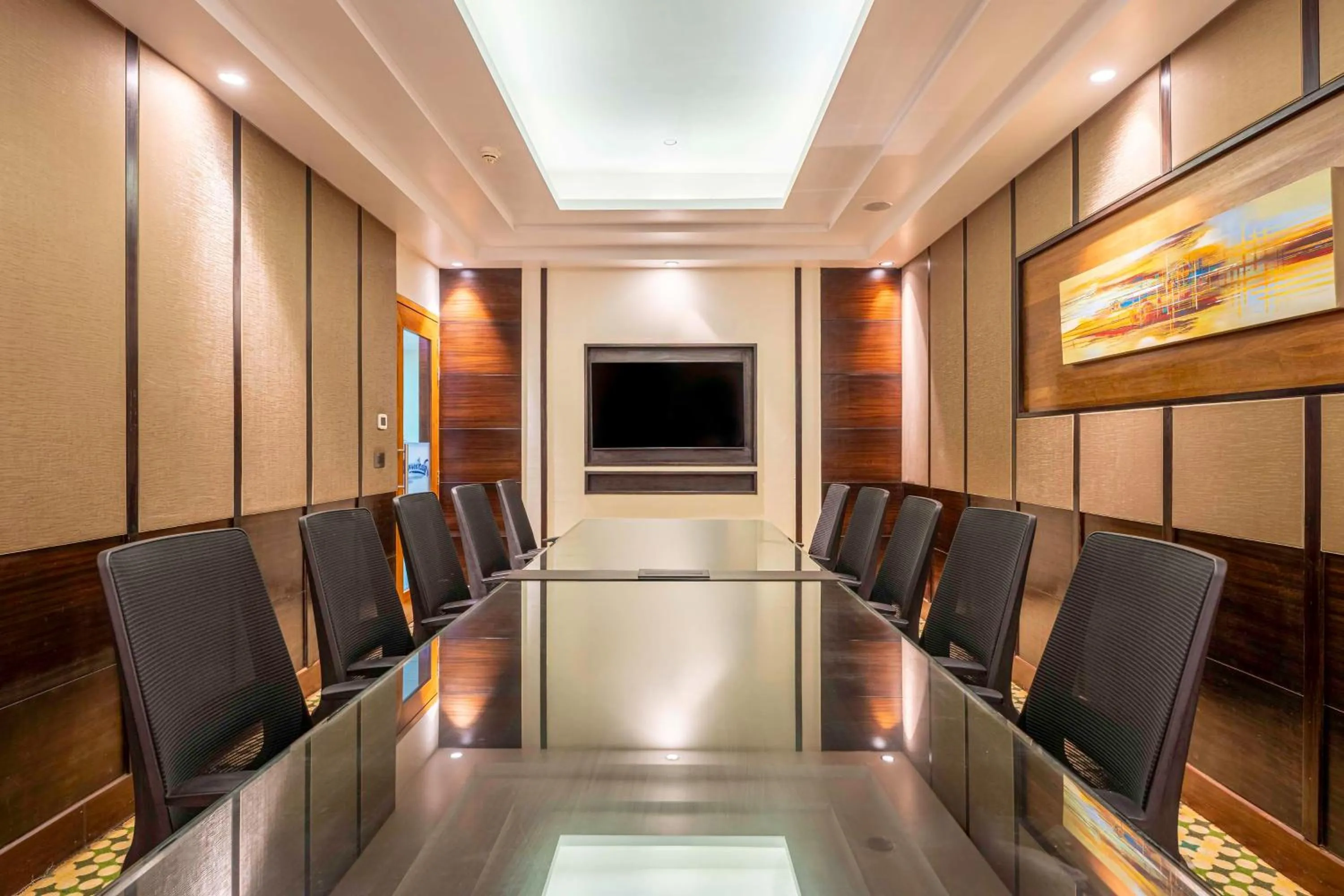 Meeting/conference room in Radisson Blu Plaza Resort & Convention Centre Karjat