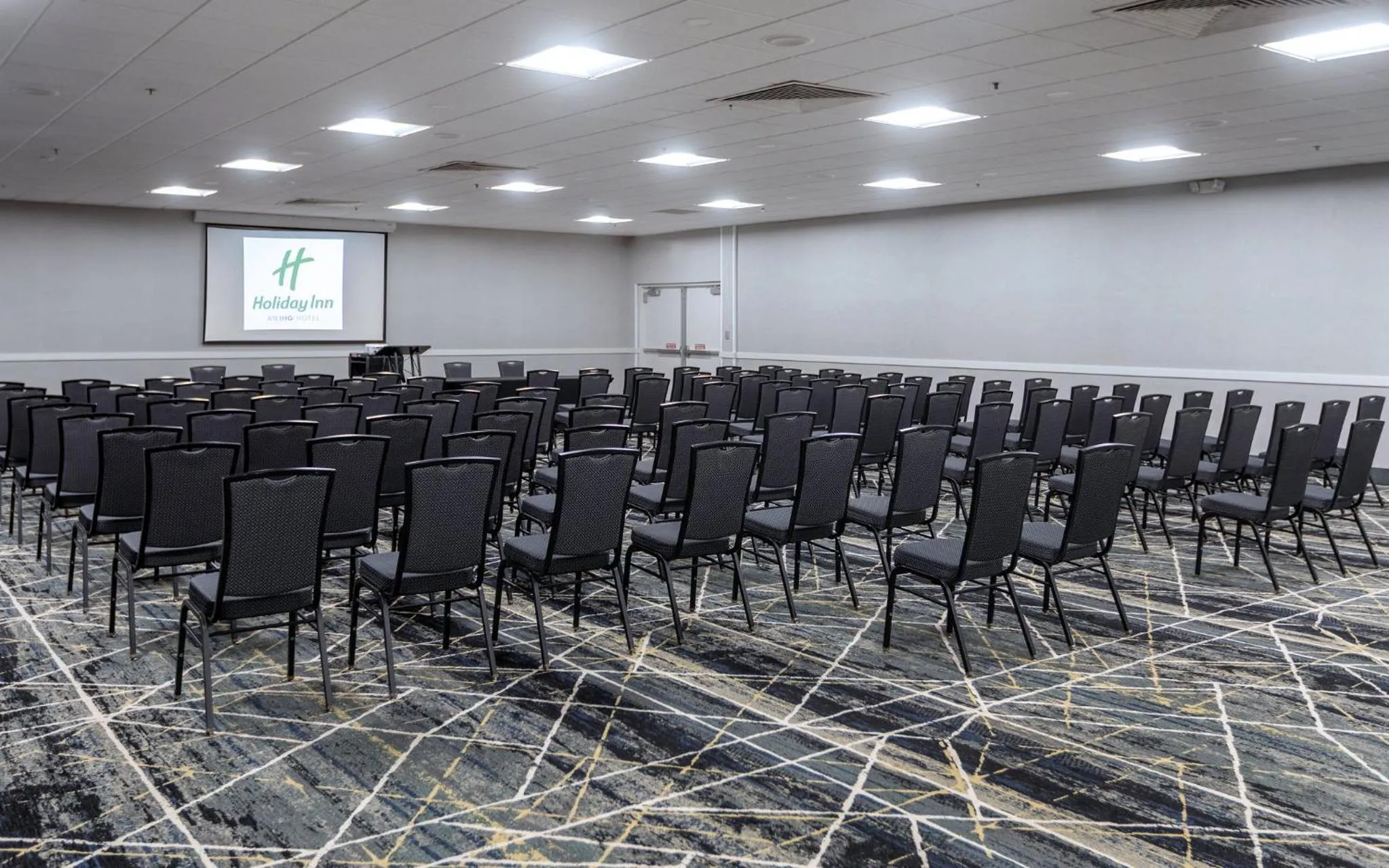Meeting/conference room in Holiday Inn Sioux Falls-City Center by IHG