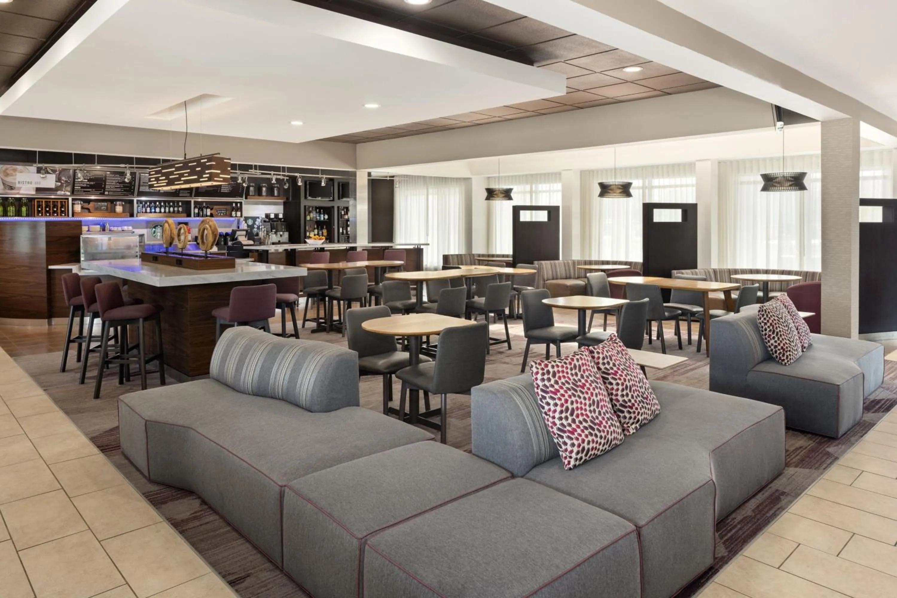 Restaurant/places to eat in Courtyard by Marriott Chicago Waukegan / Gurnee