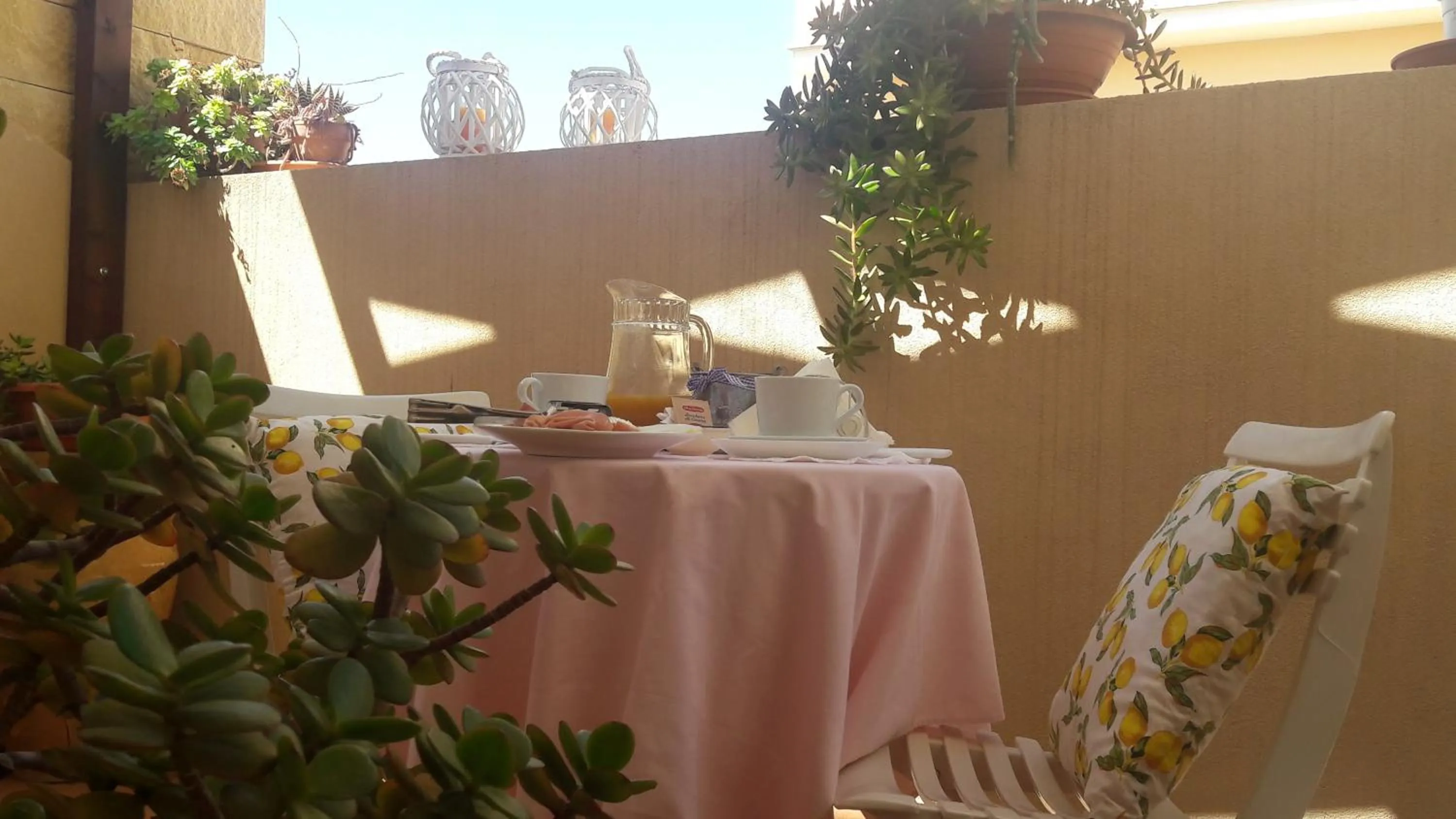 Balcony/Terrace in "Suliscenti" Dimora Siciliana B&B