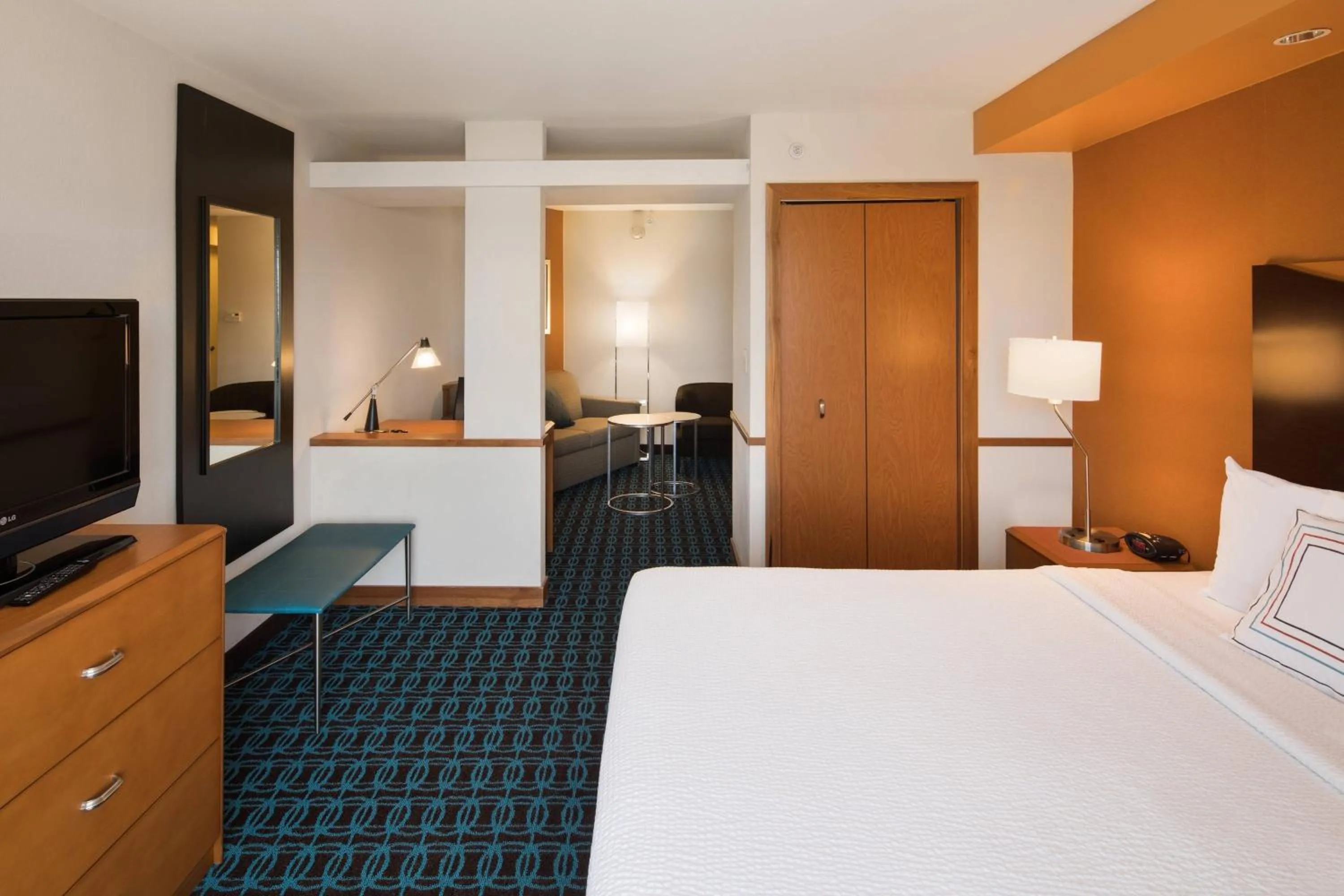 Photo of the whole room, Bed in Fairfield Inn and Suites by Marriott Conway