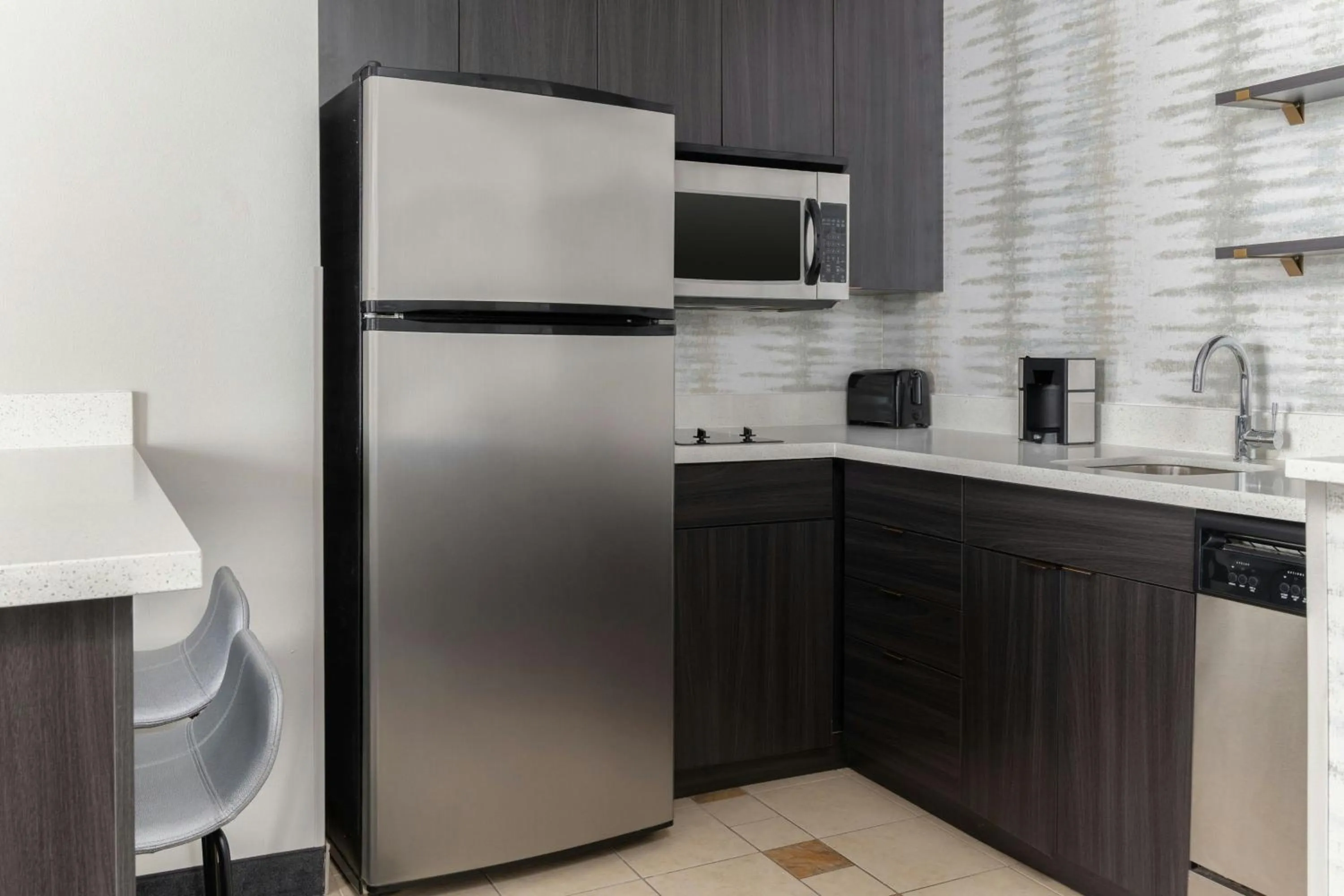 Kitchen or kitchenette in Residence Inn Dayton North