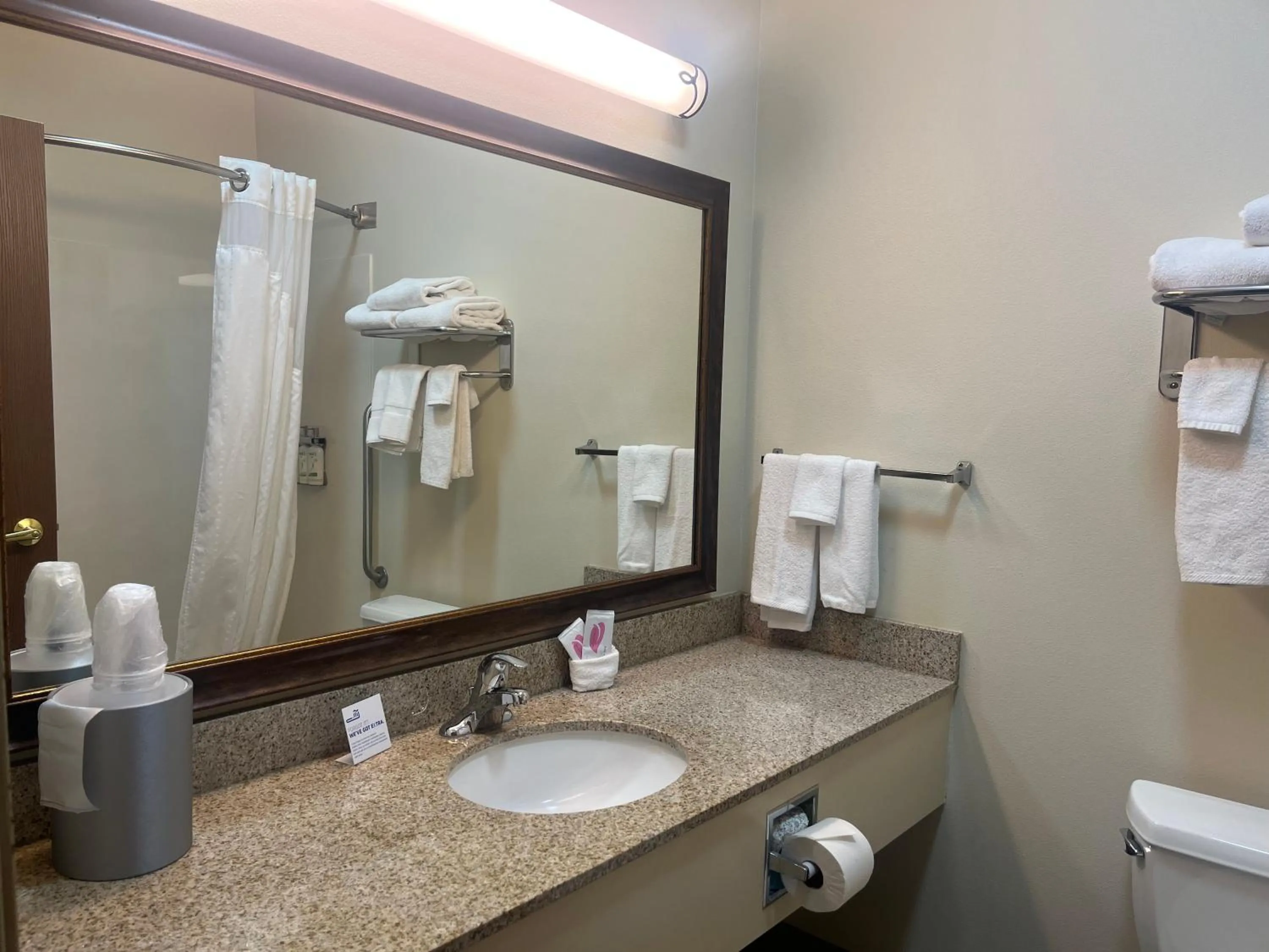 Holiday Inn Express Hotel & Suites Sioux Falls At Empire Mall by IHG