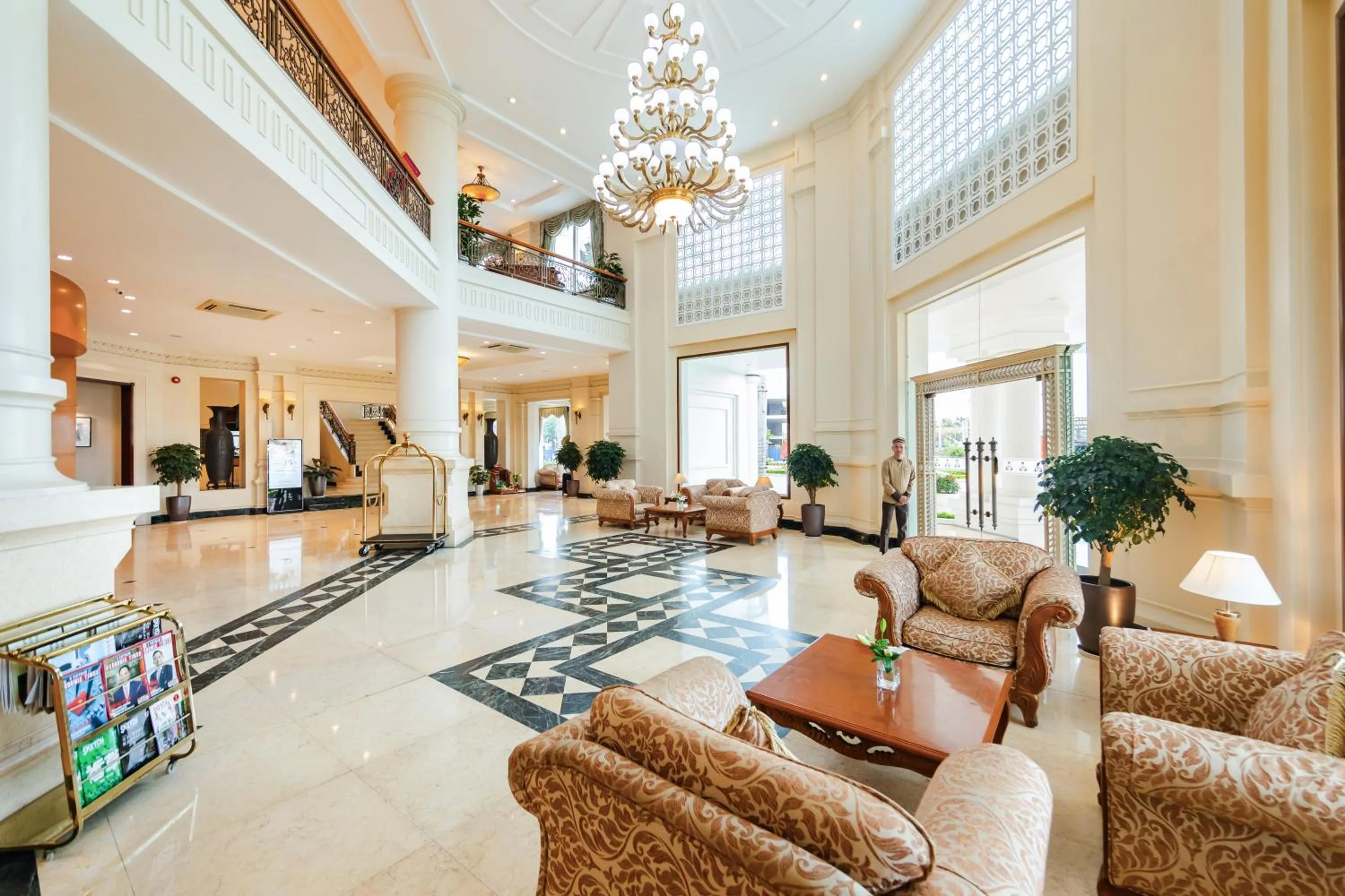 Lobby or reception in Pearl River Hotel