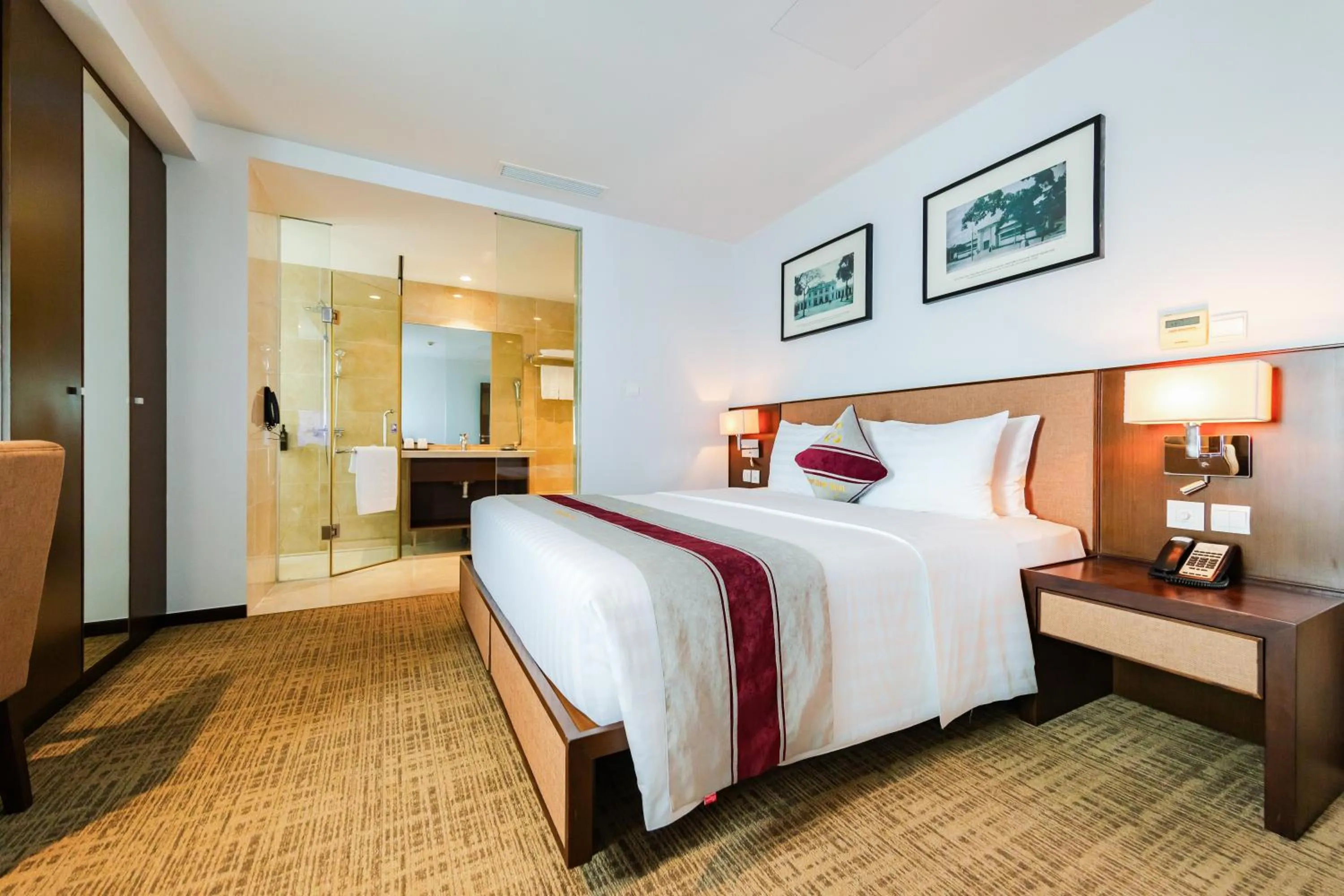 Bedroom, Bed in Pearl River Hotel