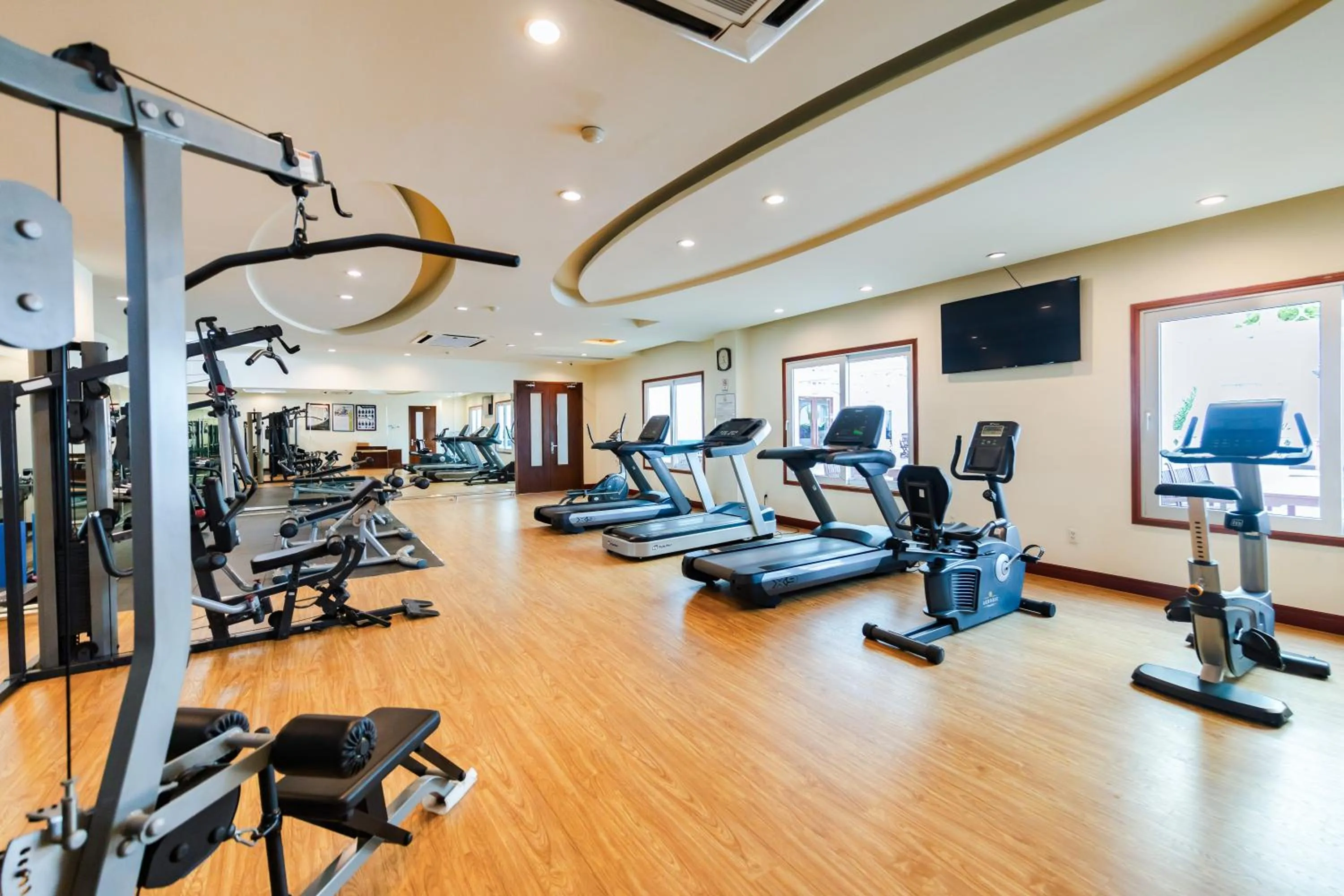 Fitness centre/facilities in Pearl River Hotel