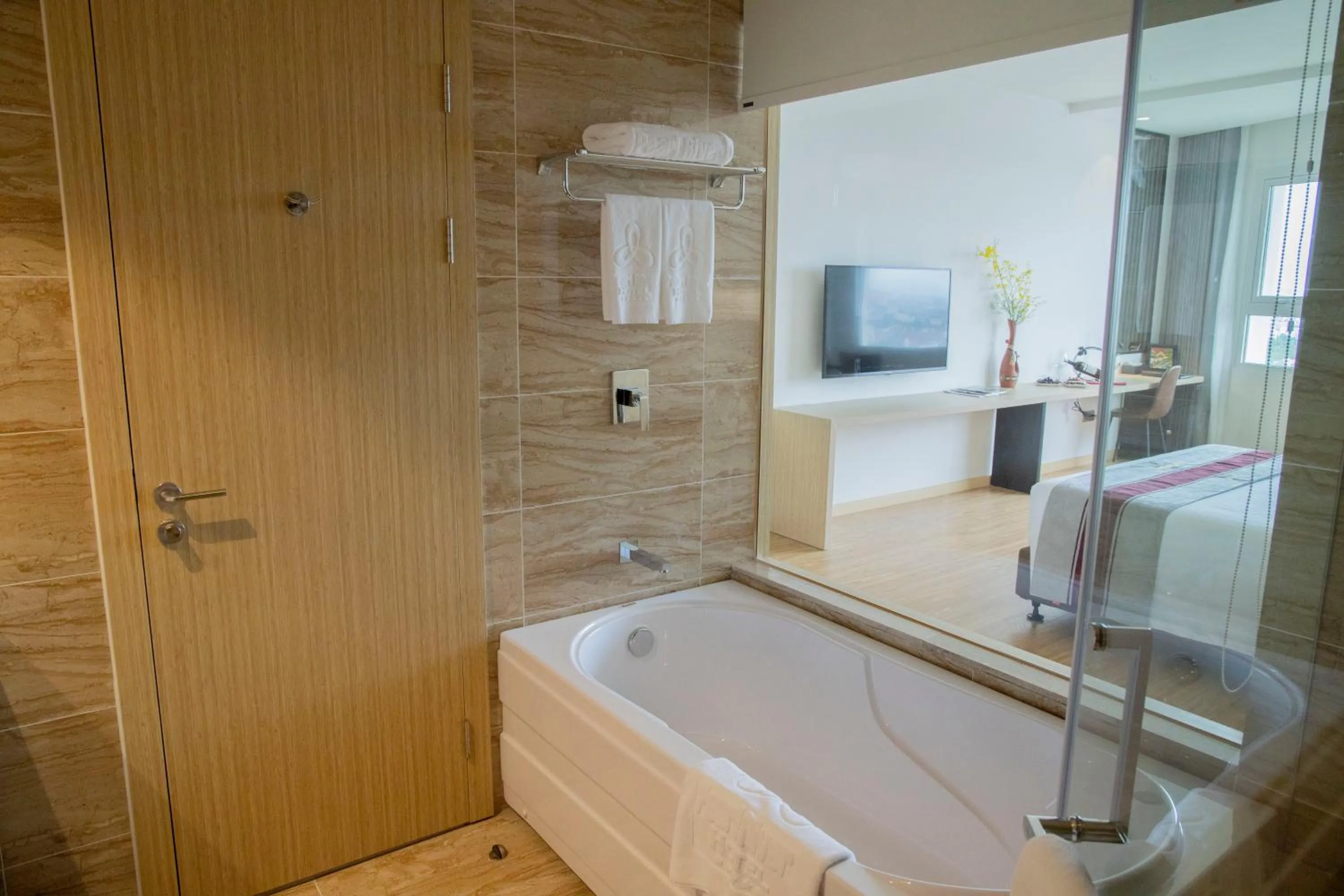 Bathroom in Pearl River Hotel