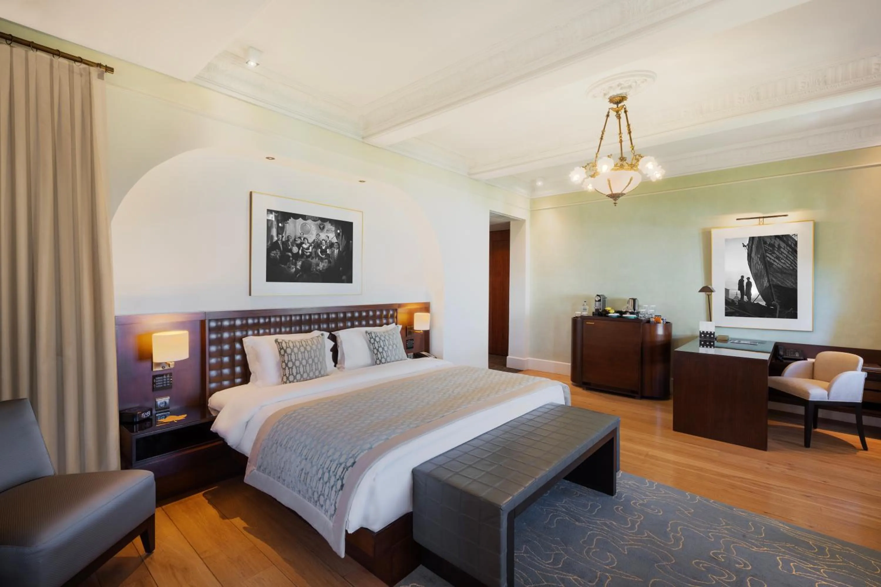 Photo of the whole room, Bed in Park Hyatt Istanbul - Macka Palas