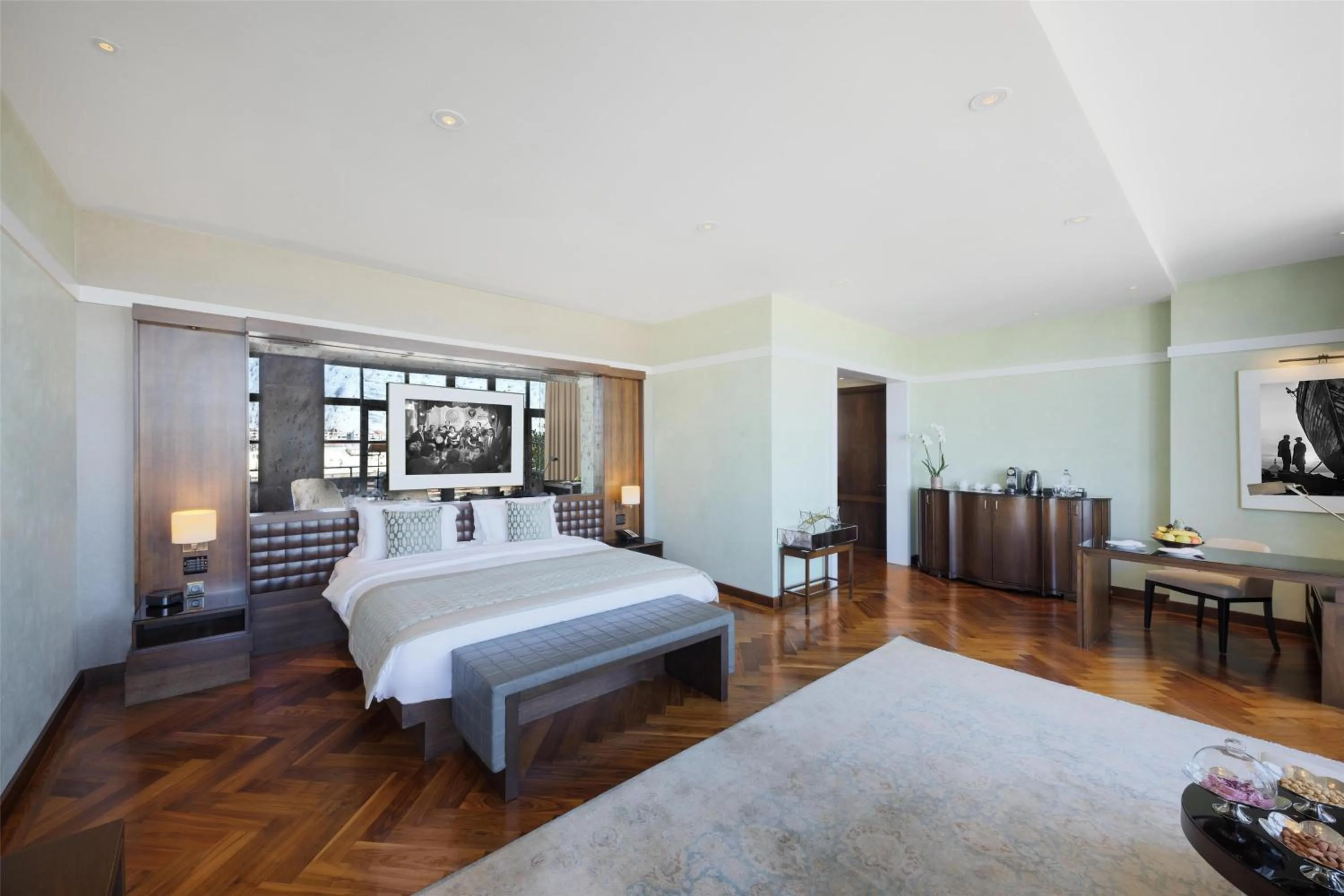 Photo of the whole room, Bed in Park Hyatt Istanbul - Macka Palas