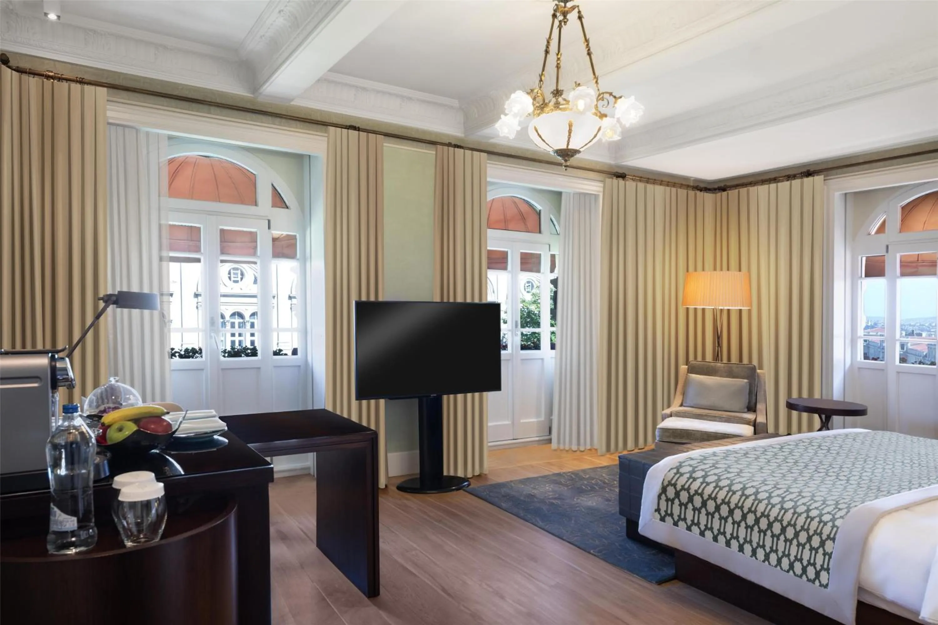 Photo of the whole room, Bed in Park Hyatt Istanbul - Macka Palas