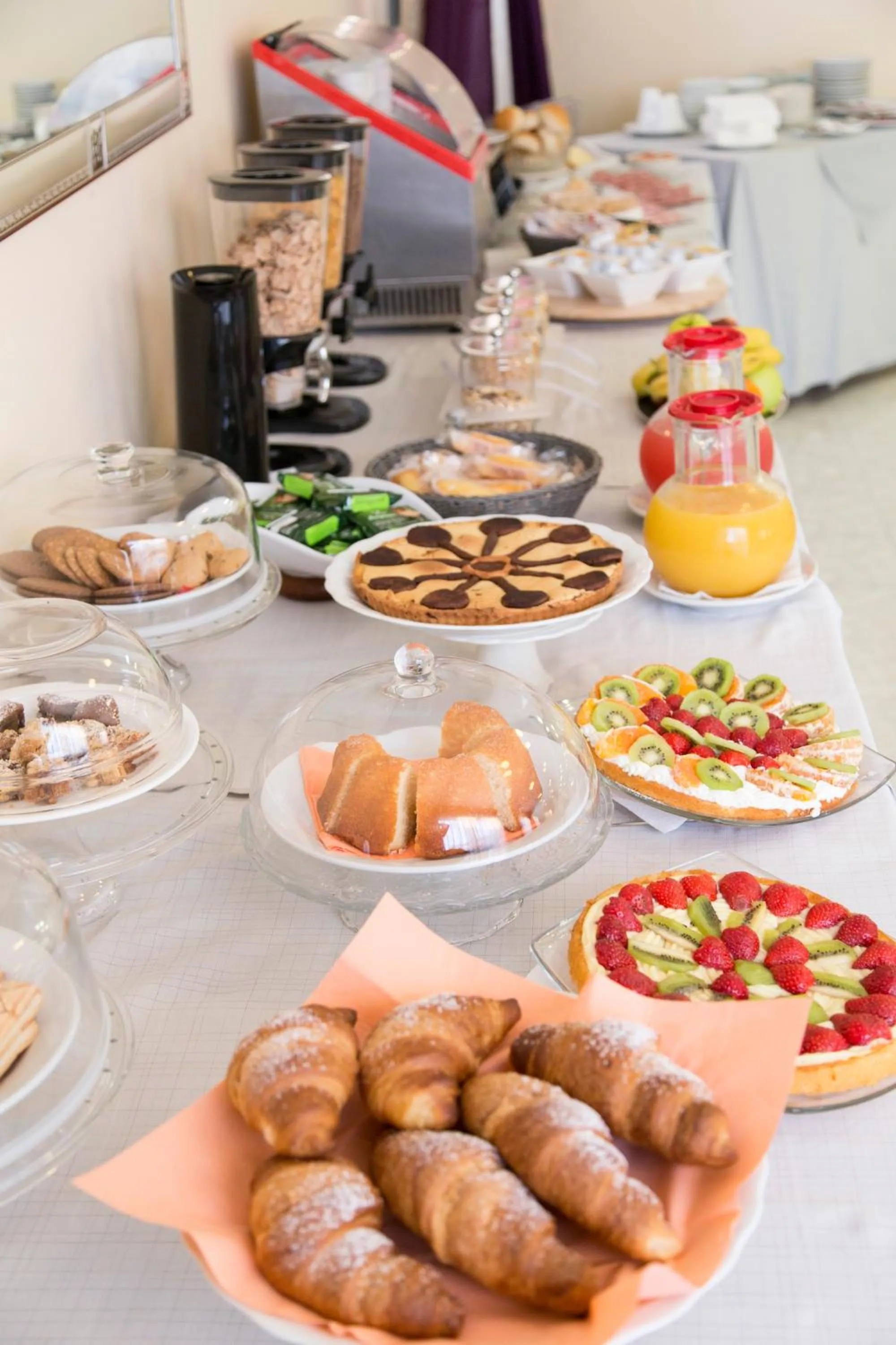 Restaurant/places to eat in Hotel Fidenza