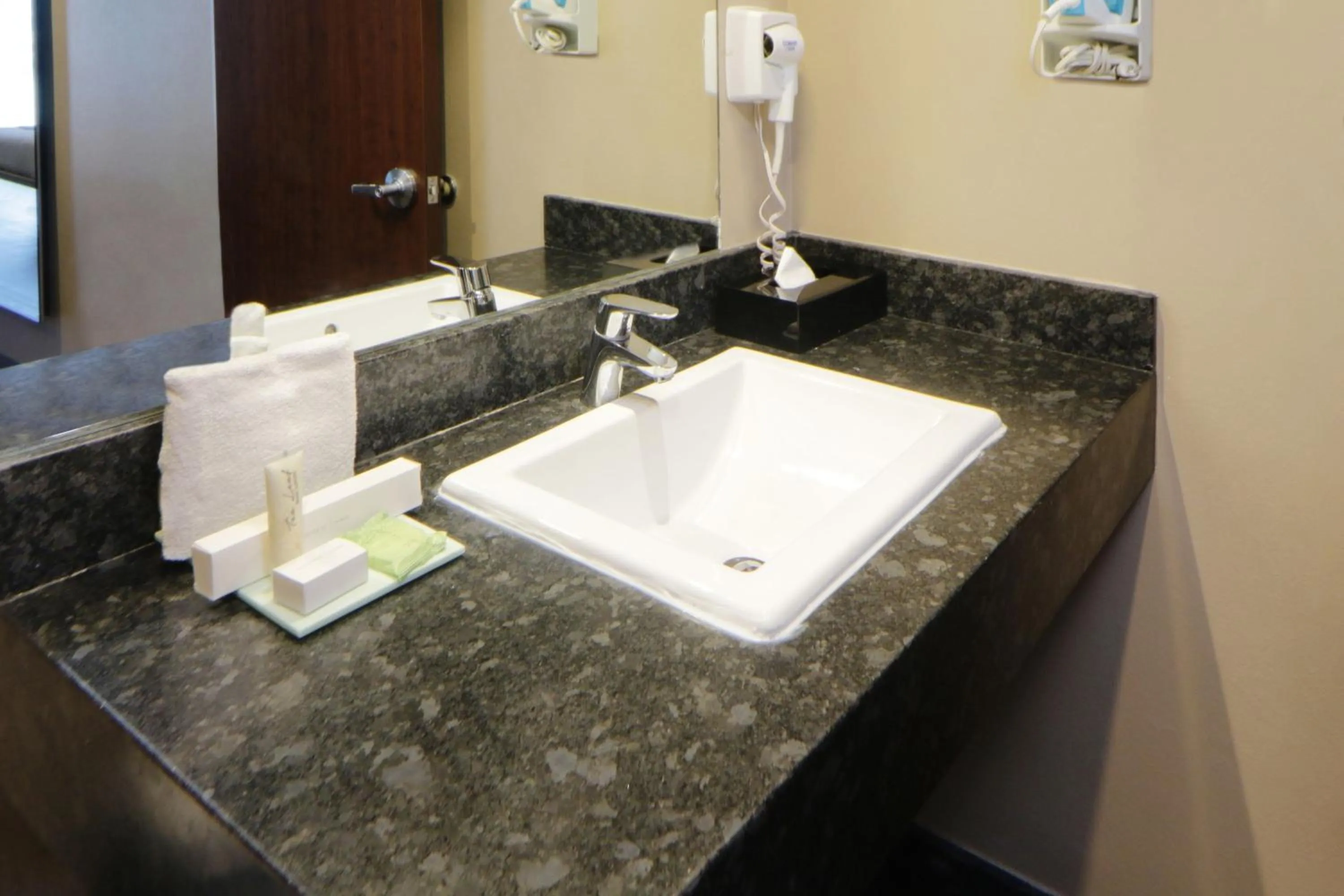 Photo of the whole room in City Express Suites by Marriott Tijuana Rio