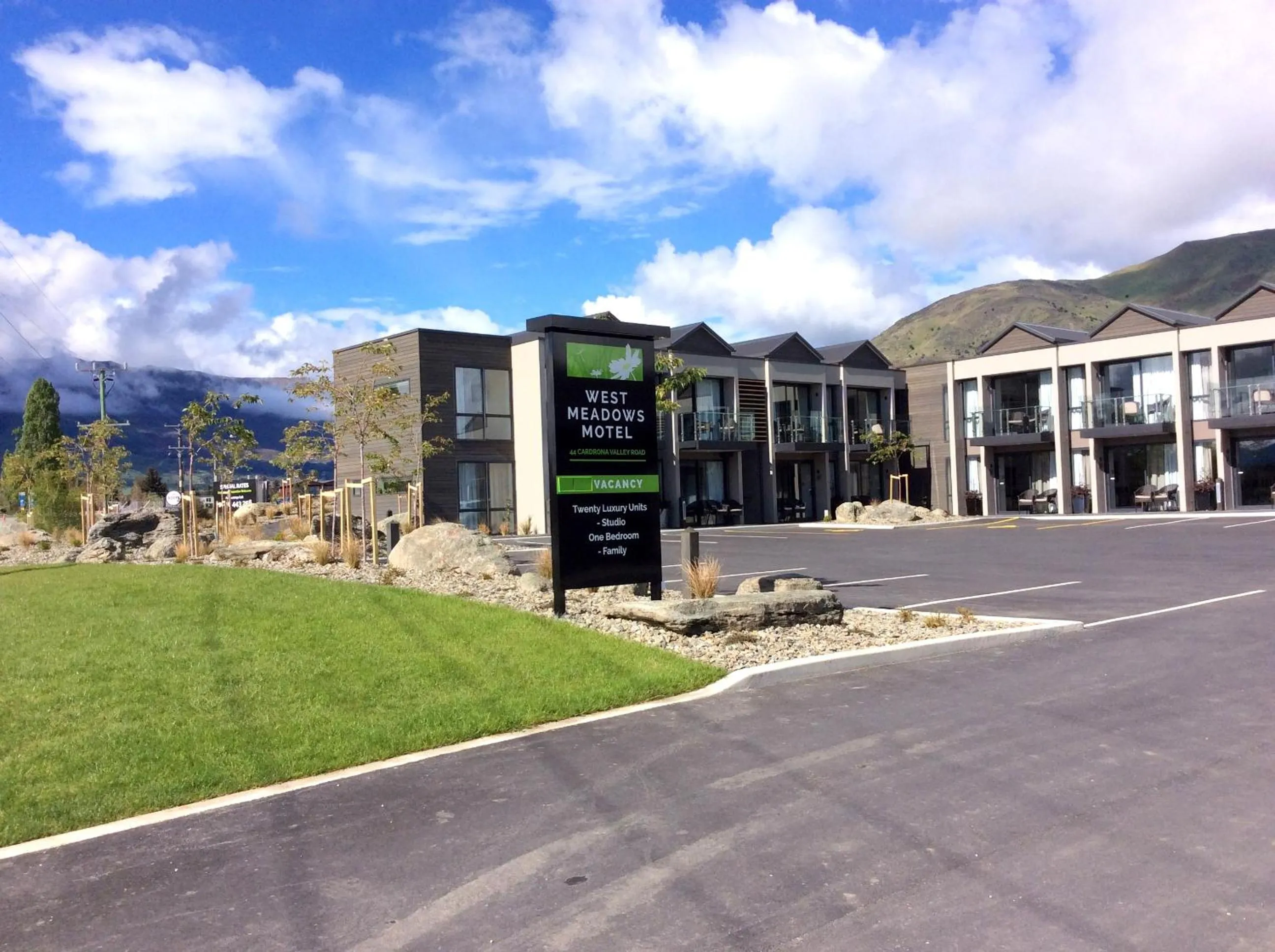 Property building in West Meadows of Wanaka