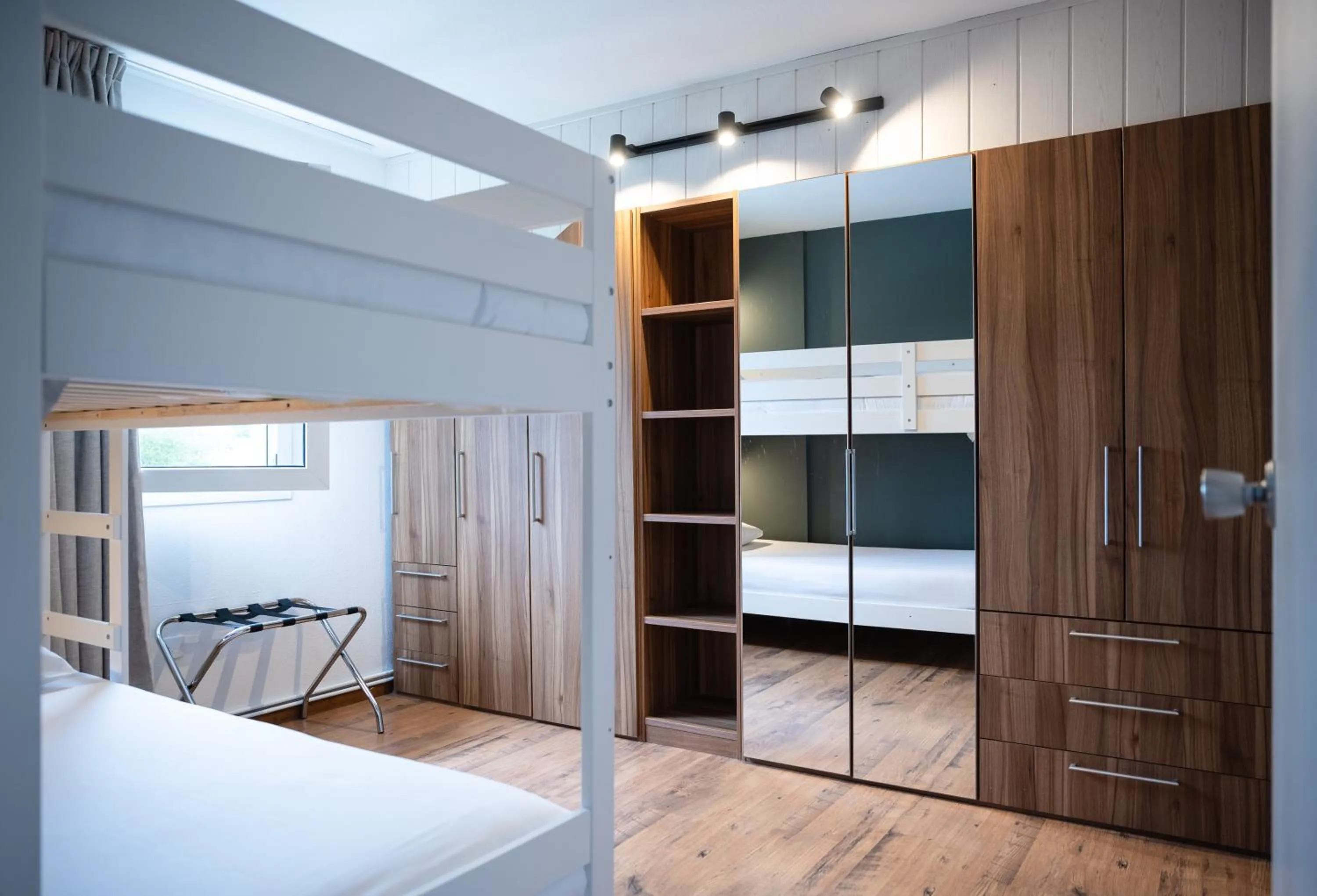 bunk bed, Bed in Tulip Inn Beaune