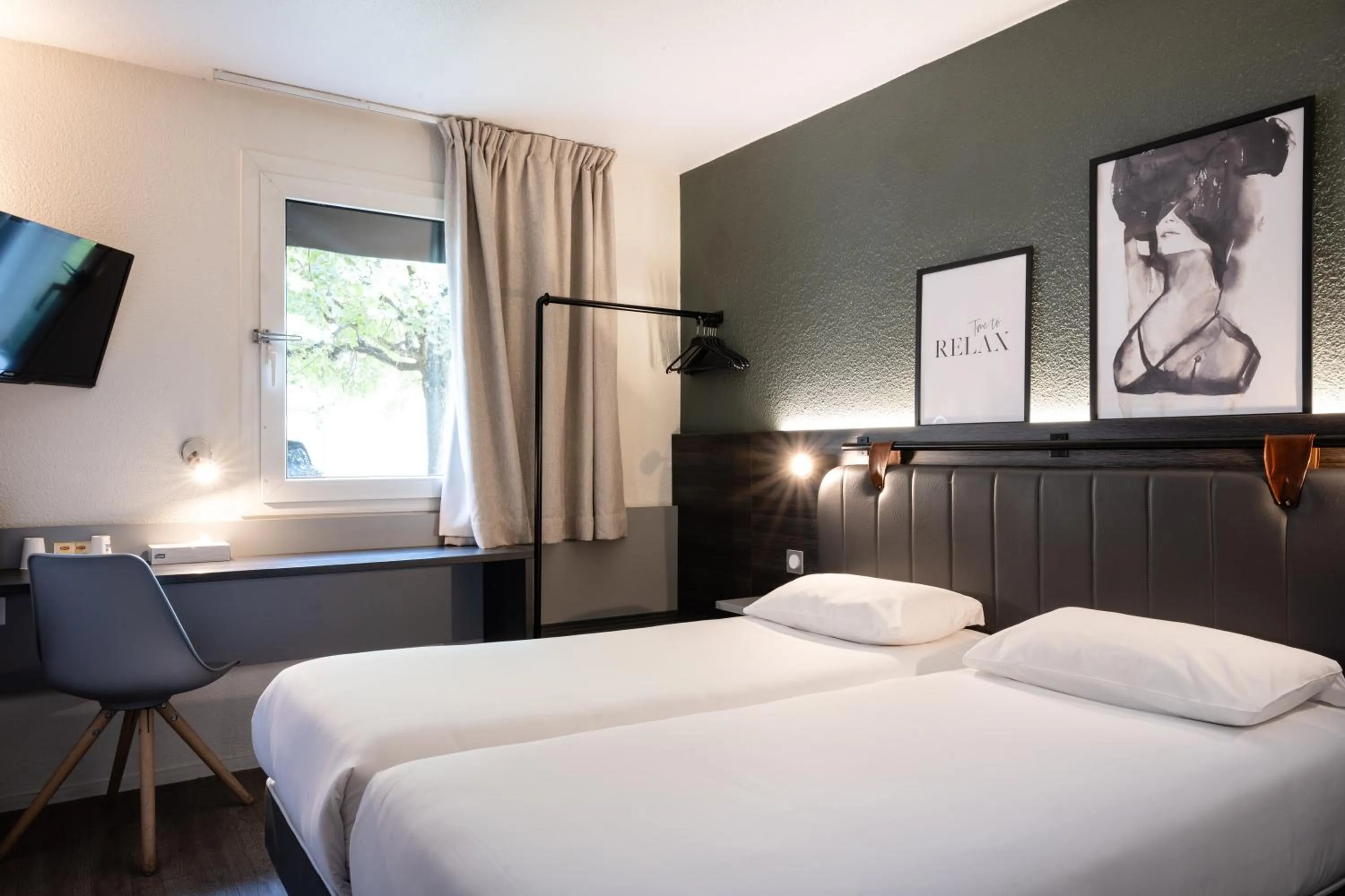 Bed in Tulip Inn Beaune