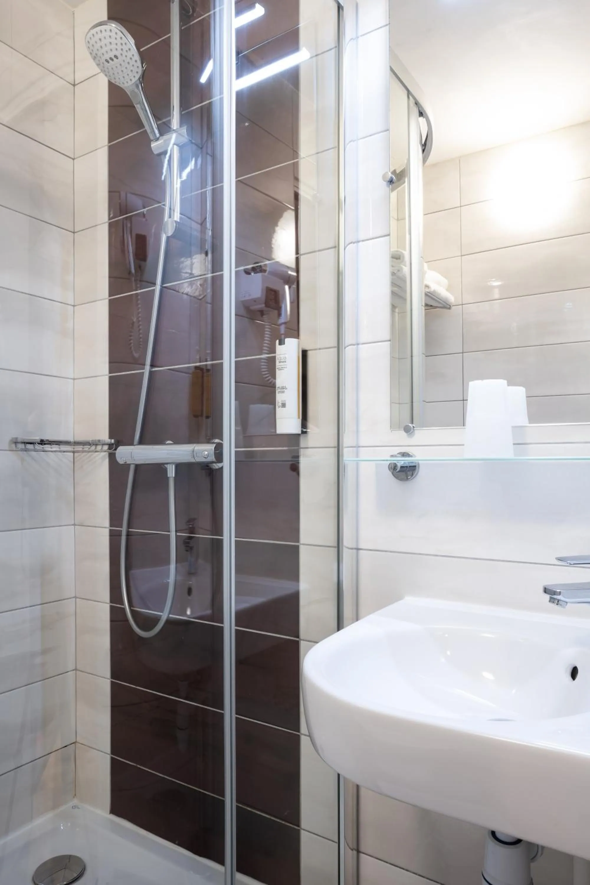 Bedroom in Tulip Inn Beaune