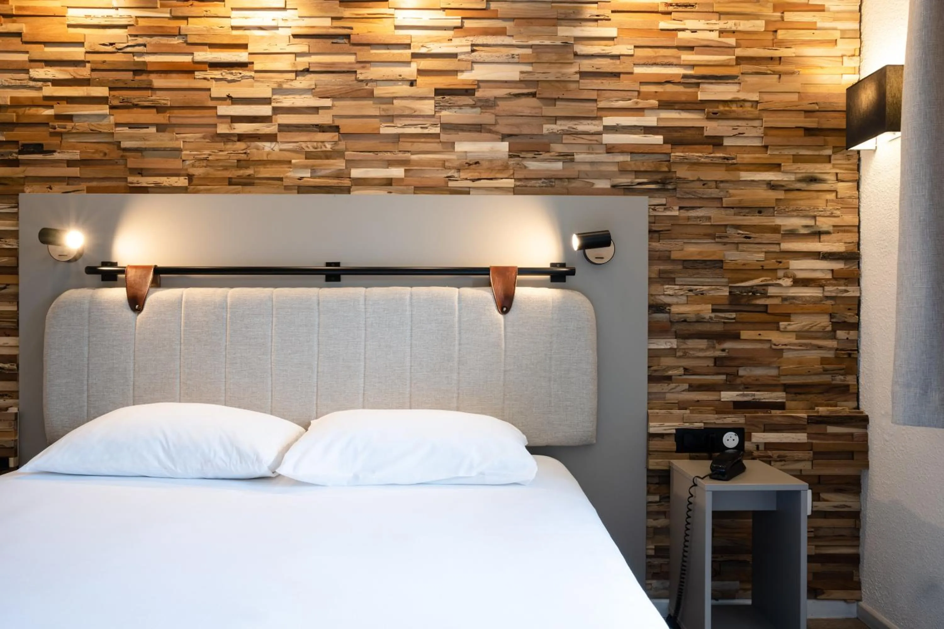 Bedroom, Bed in Tulip Inn Beaune