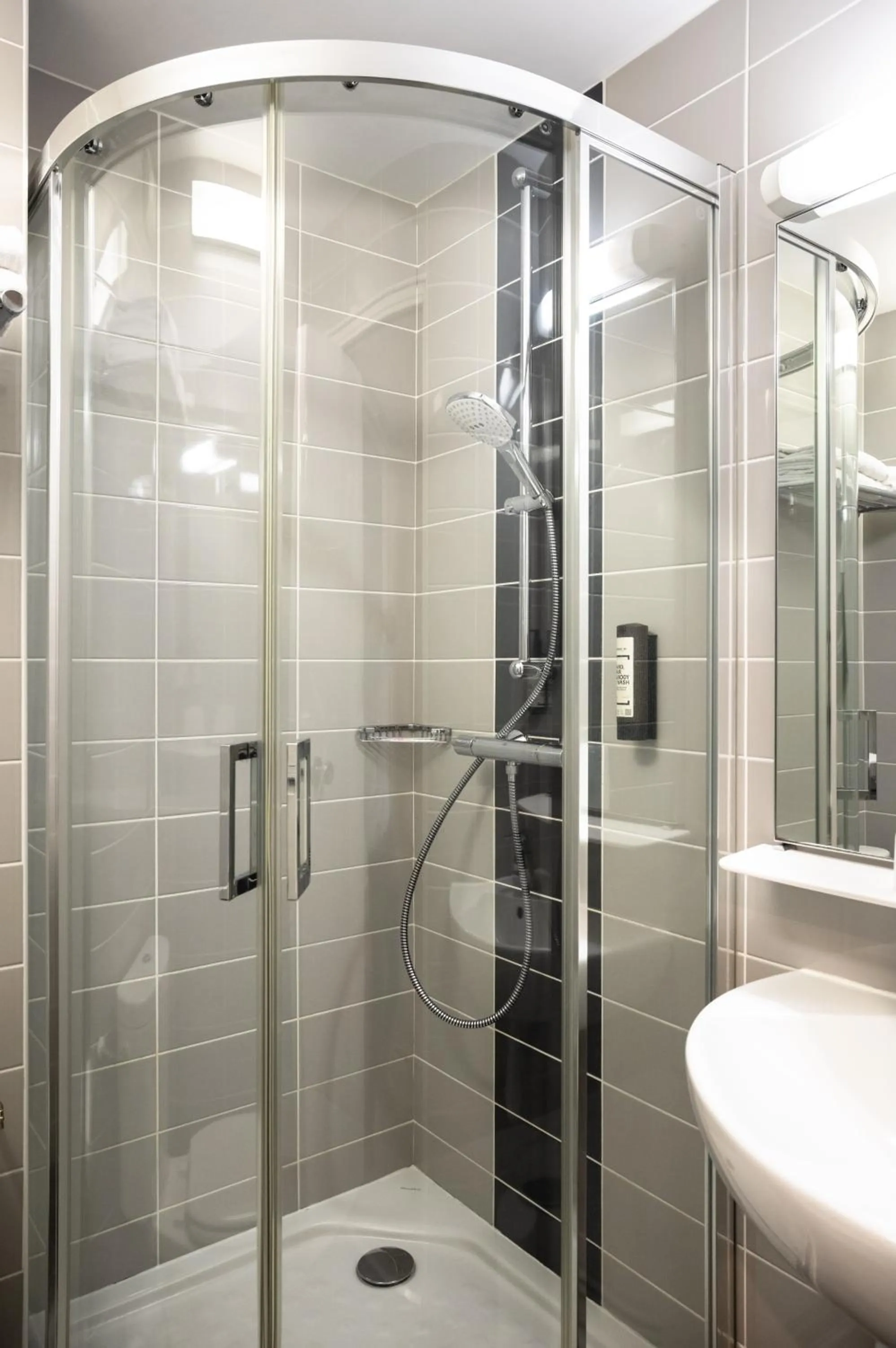 Bedroom in Tulip Inn Beaune