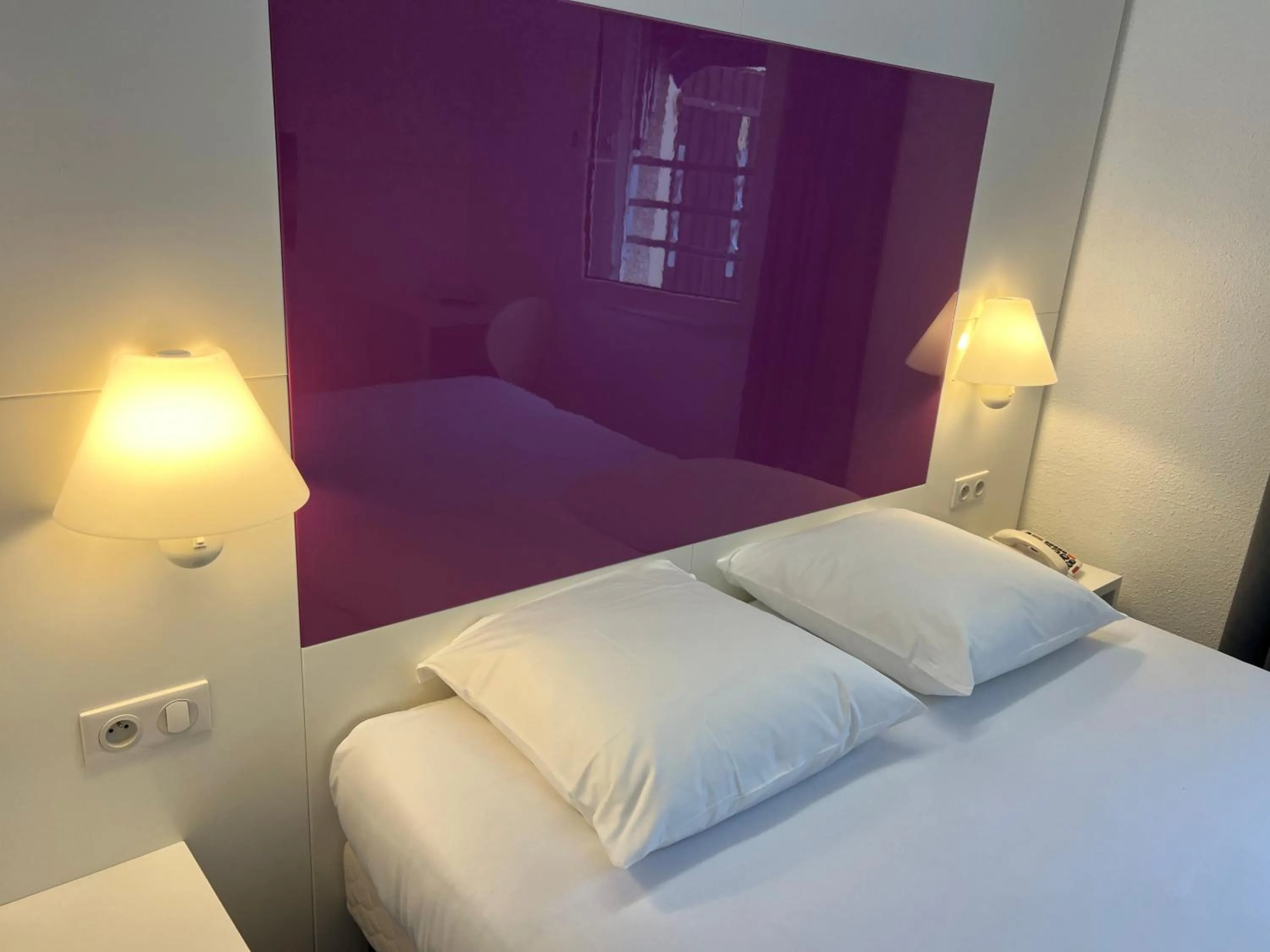 Bedroom, Bed in Tulip Inn Beaune