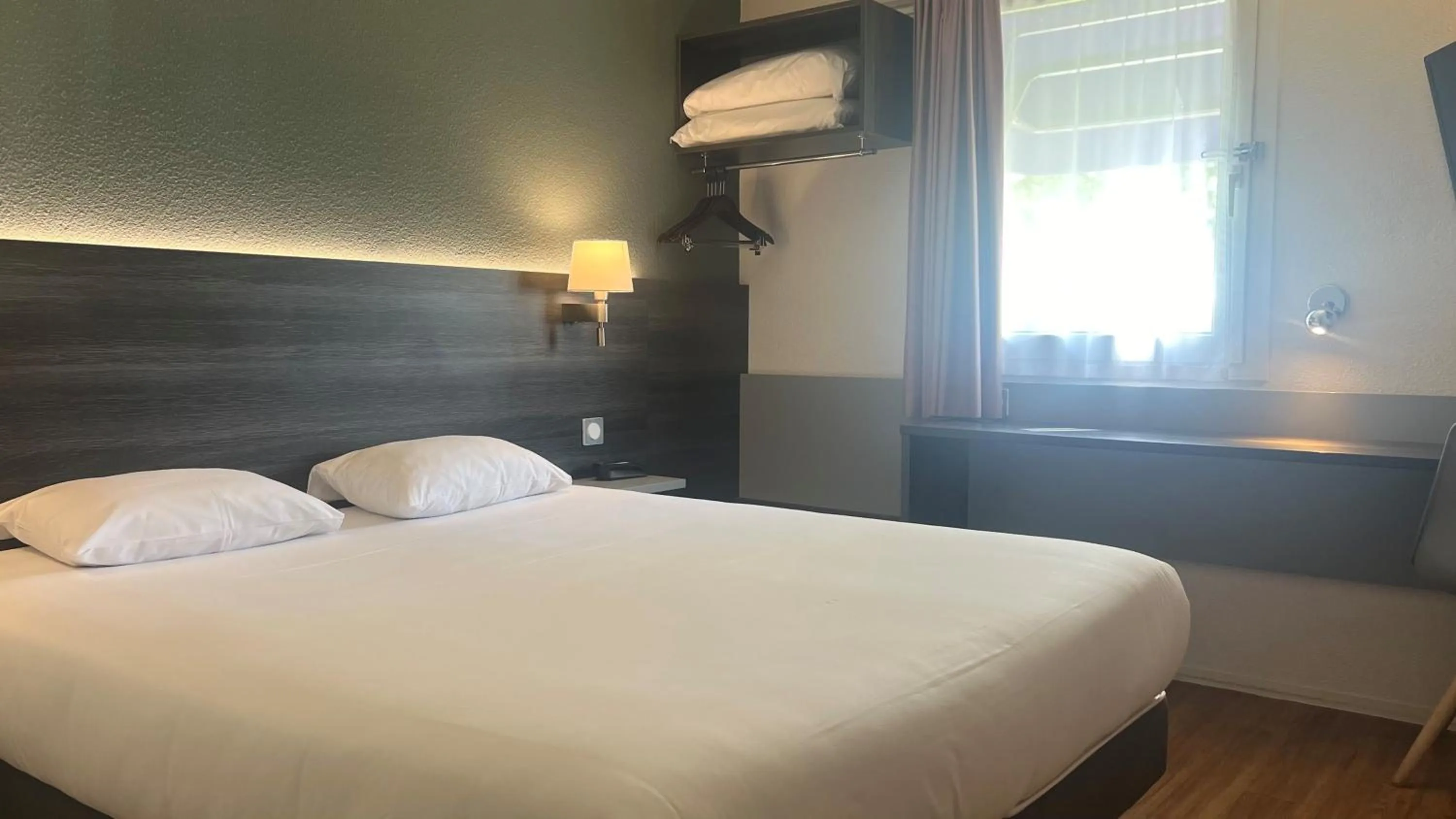 Double Room in Tulip Inn Beaune