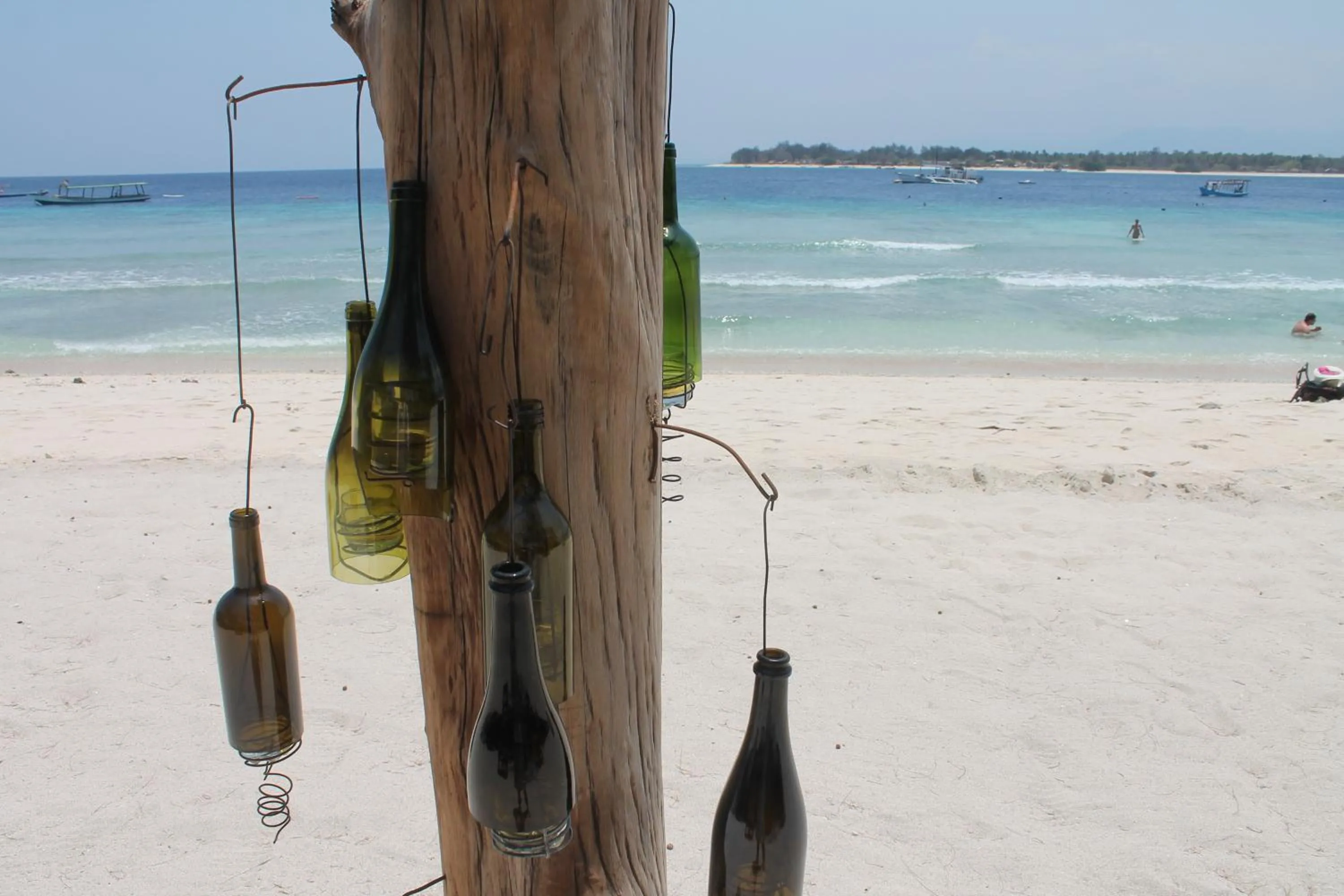 Restaurant/places to eat in Melati Cottage