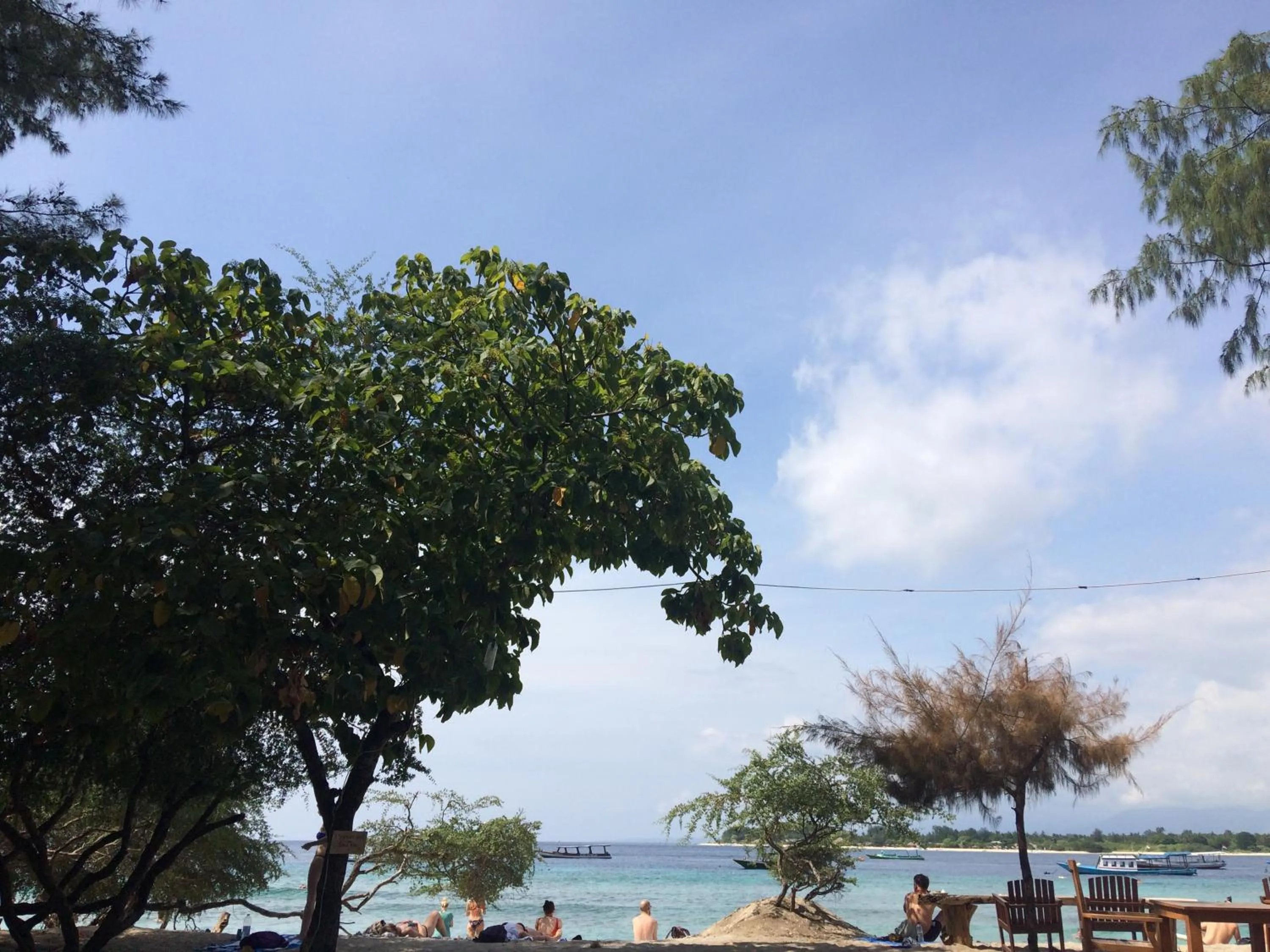 Restaurant/places to eat in Melati Cottage