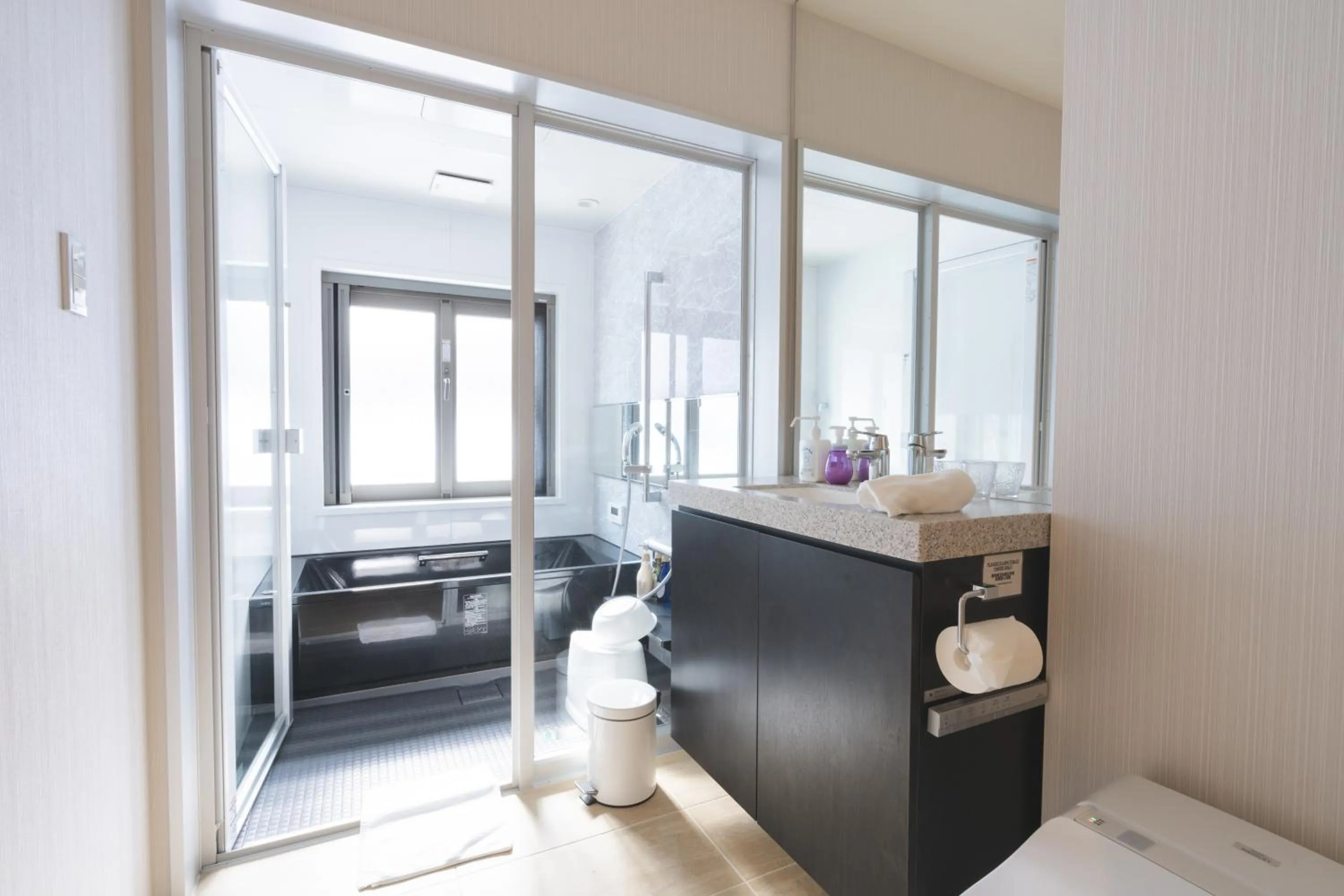 Bathroom in Solar Chalets by HHG