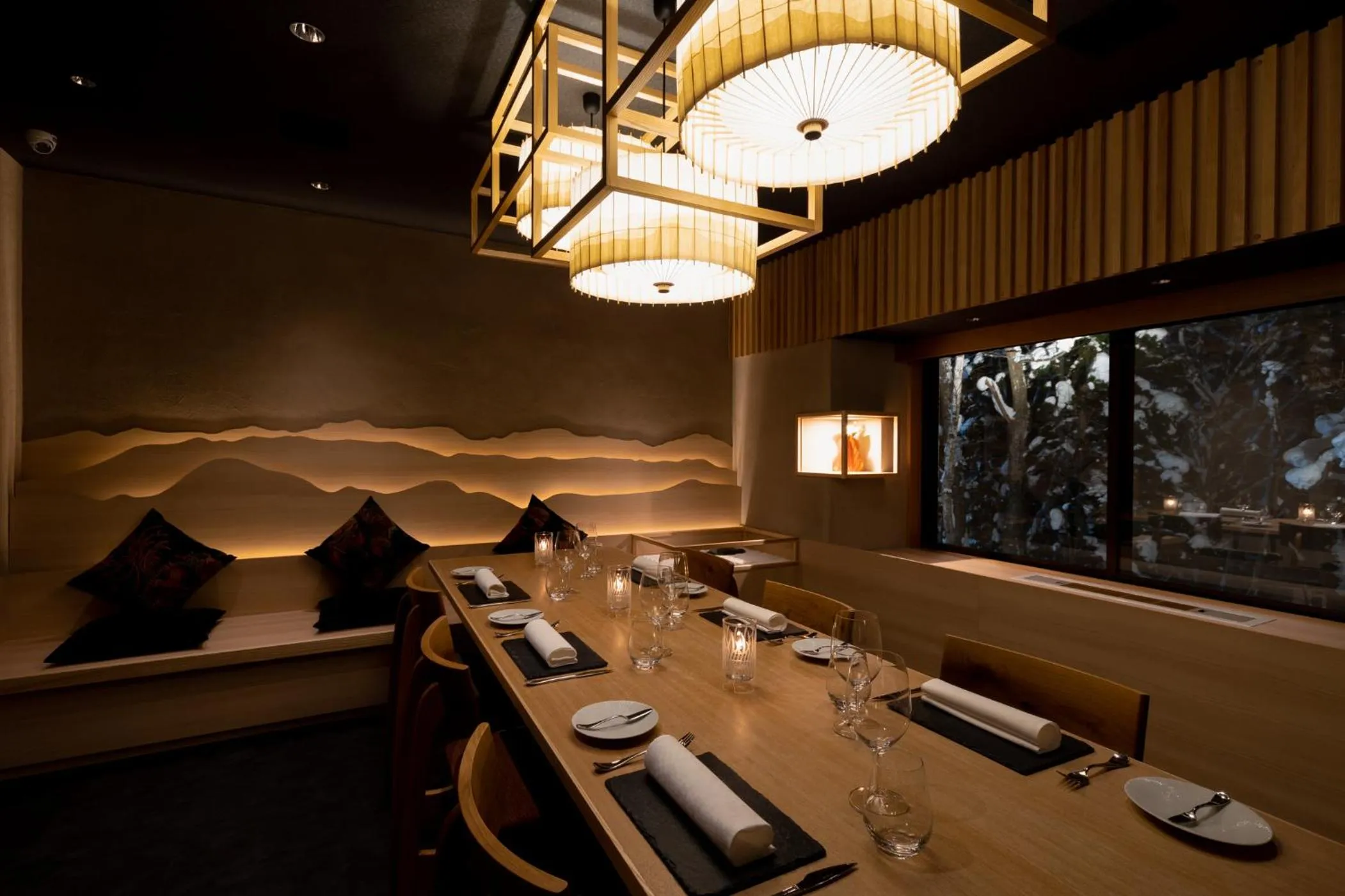 Restaurant/places to eat in Phoenix Hotel by HHG