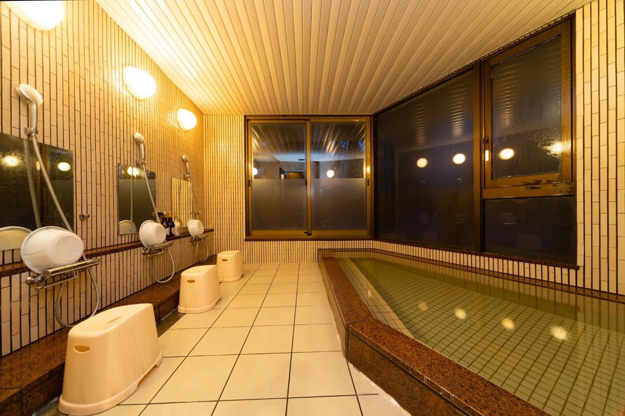 Bathroom in Phoenix Hotel by HHG