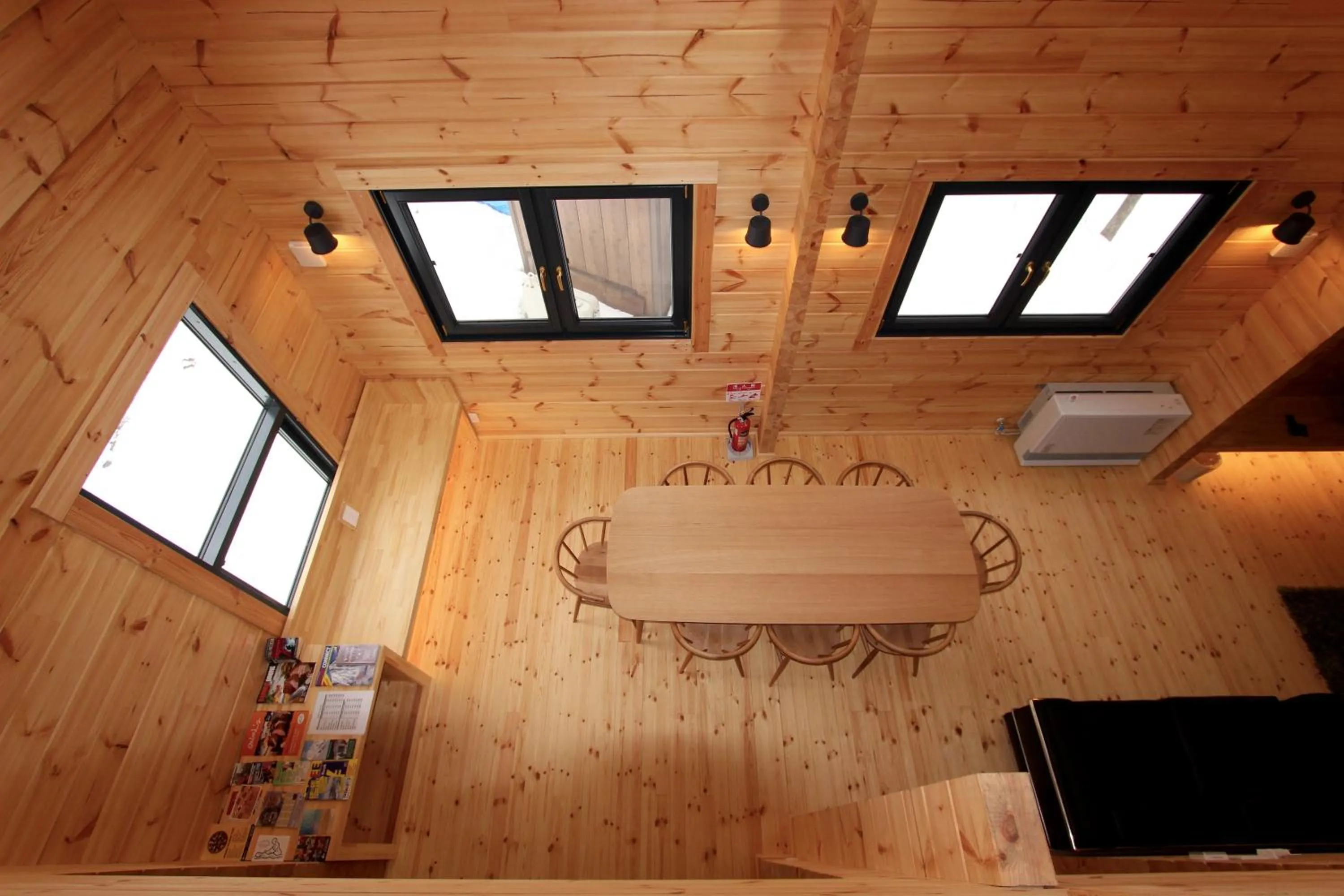 Dining area in Wadano Woods by HHG