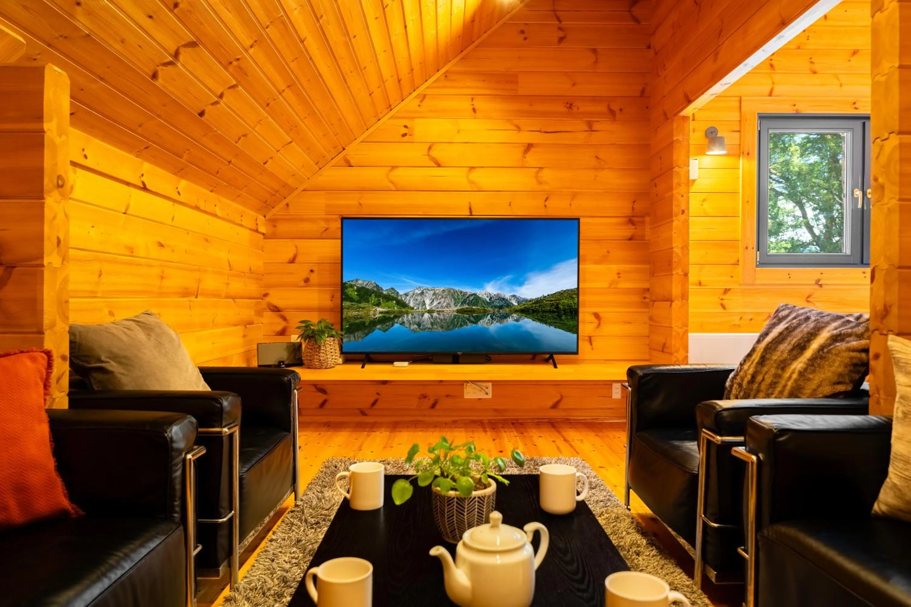 Living room in Wadano Woods by HHG