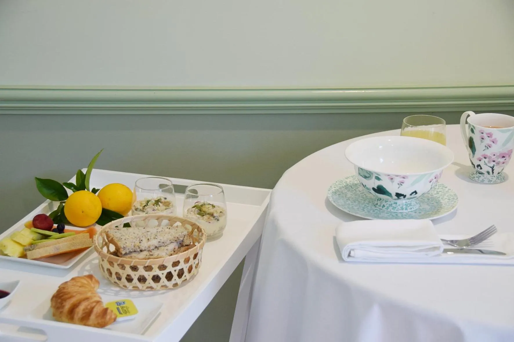 Breakfast in Copeland House