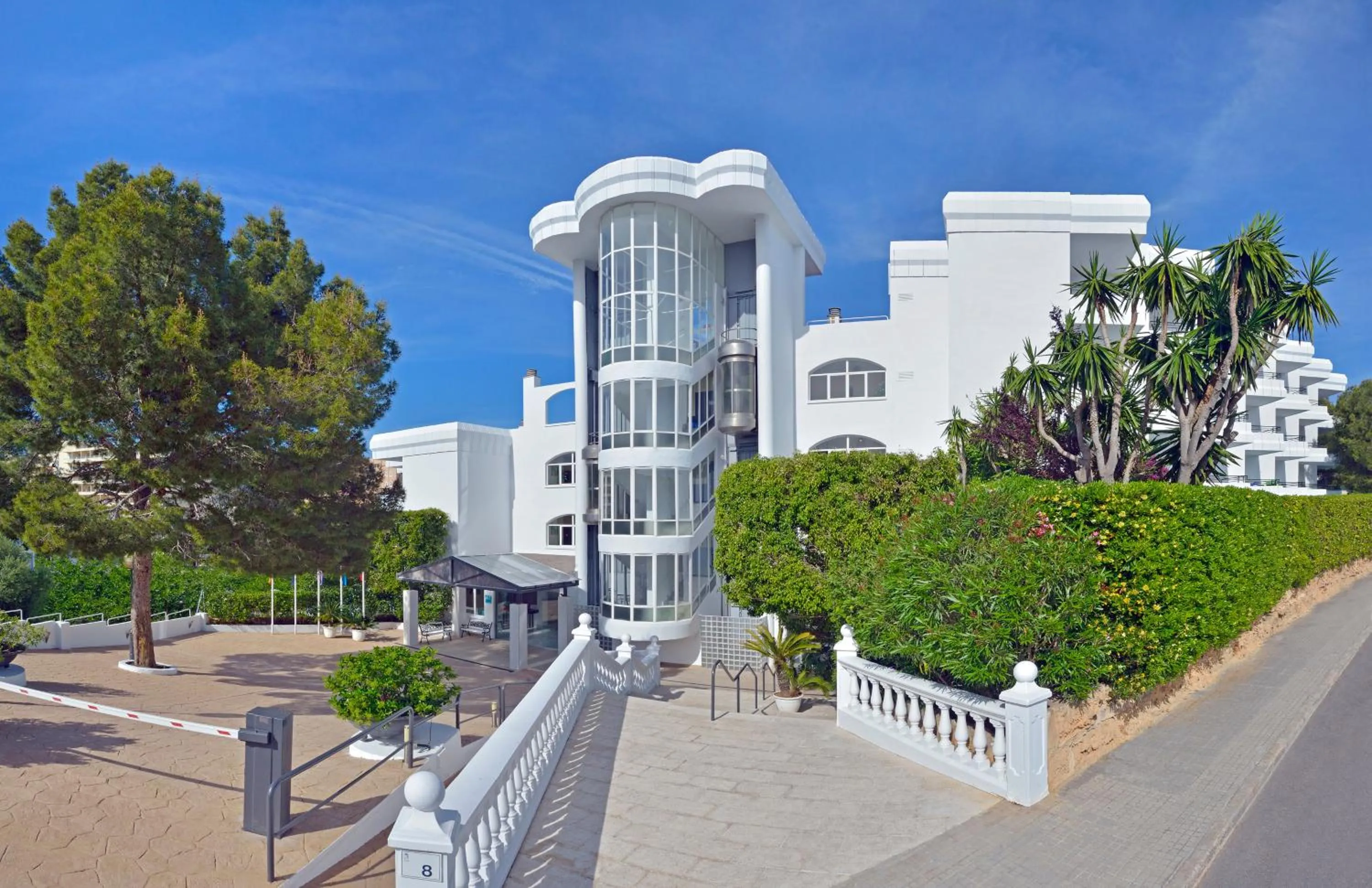 Property building in Sol Lunamar Palmanova Apartamentos - Adults Only