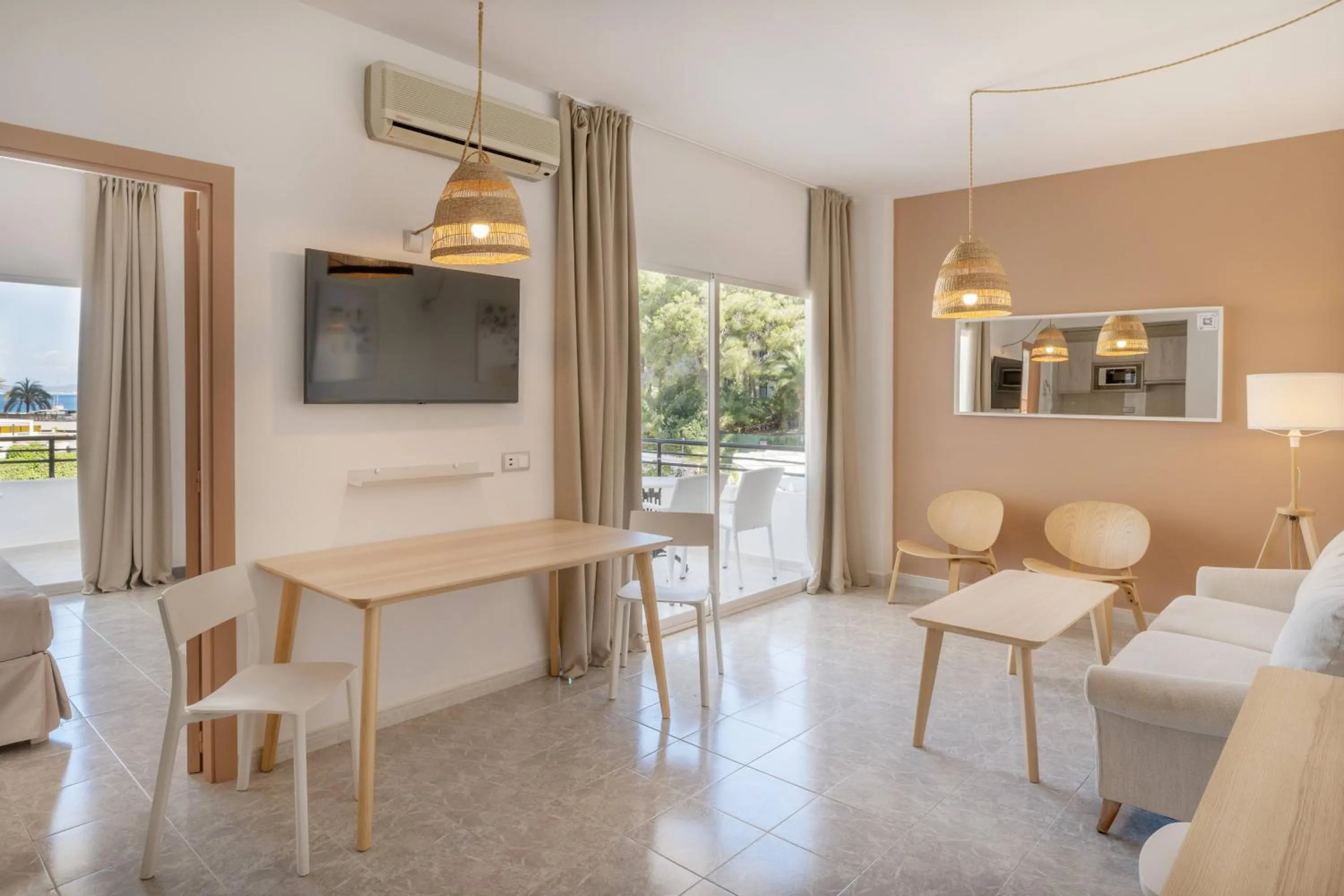 Property building in Sol Lunamar Palmanova Apartamentos - Adults Only
